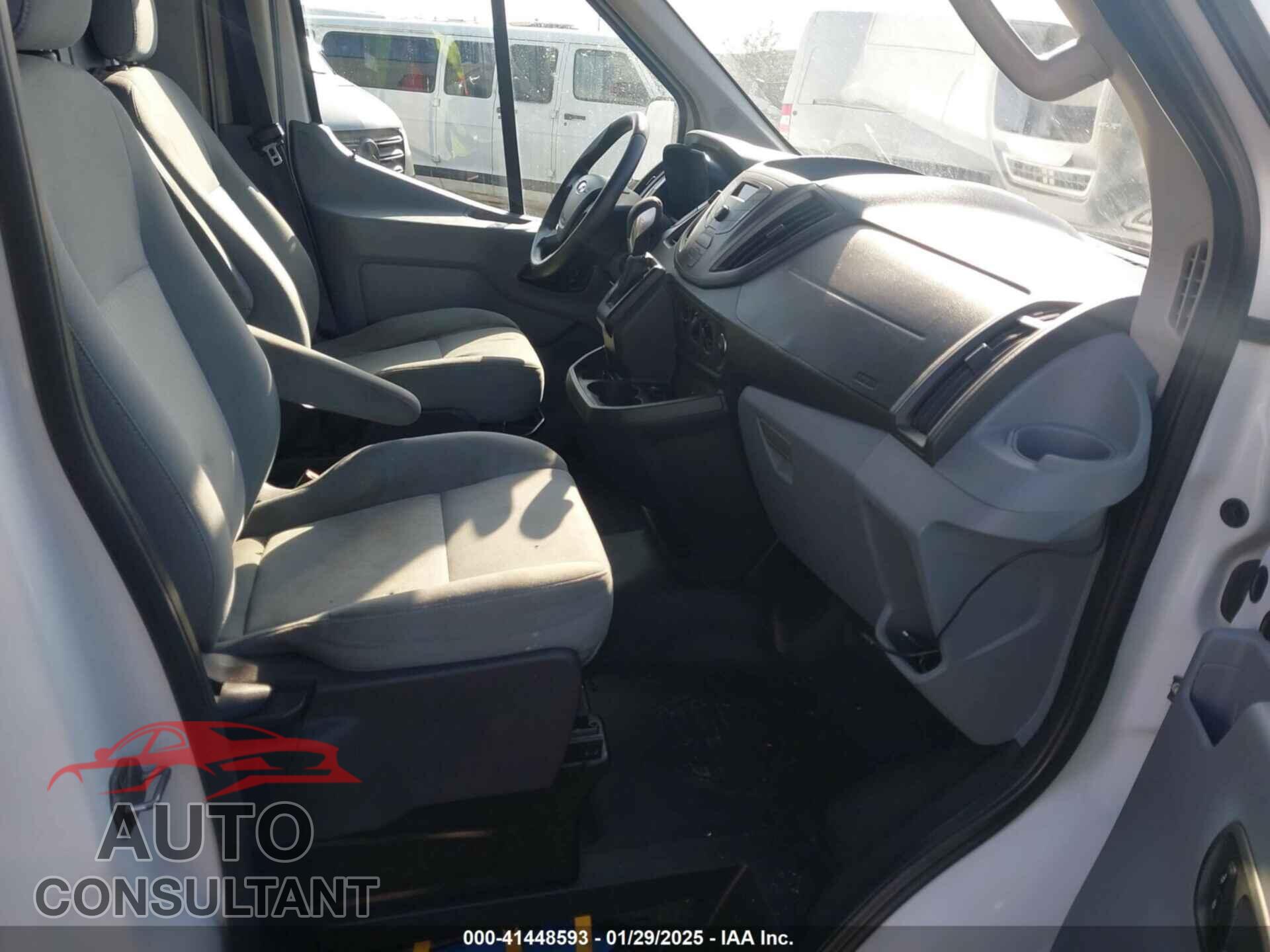 FORD TRANSIT-150 2015 - 1FTNE2CM4FKA05541