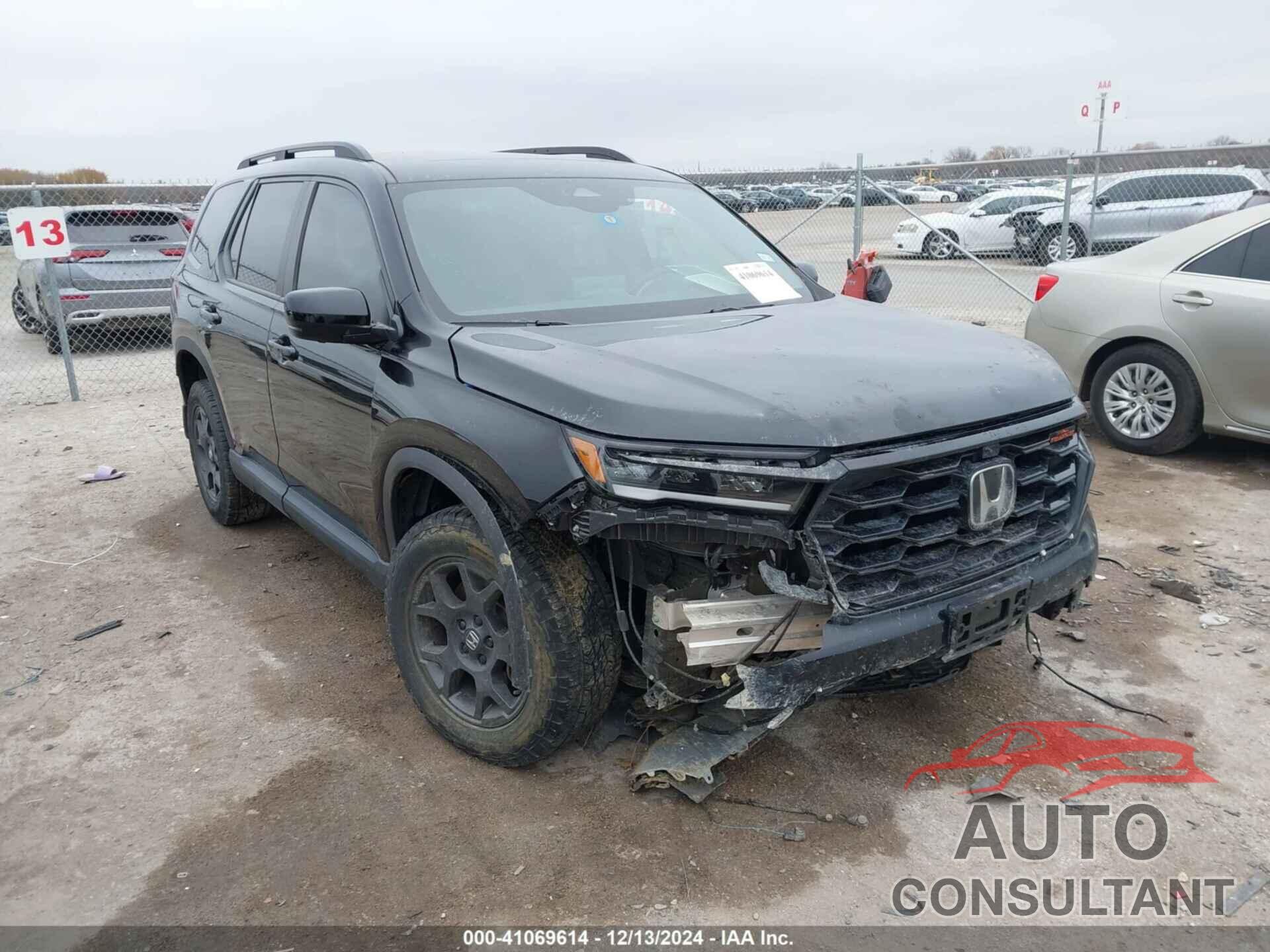 HONDA PILOT 2023 - 5FNYG1H63PB051646