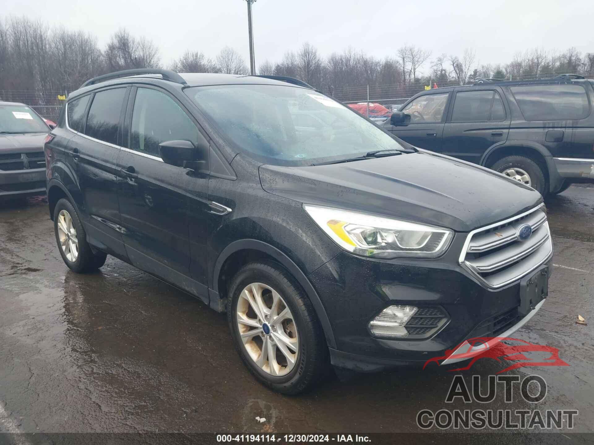 FORD ESCAPE 2017 - 1FMCU9GD8HUD02568