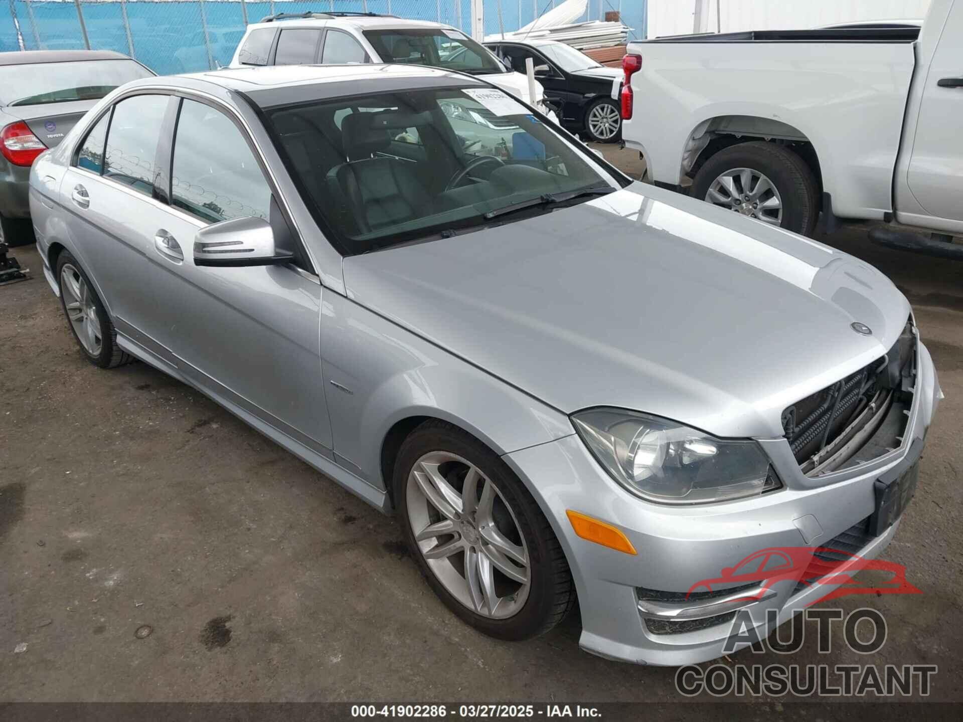 MERCEDES-BENZ C 250 2012 - WDDGF4HB3CR217817