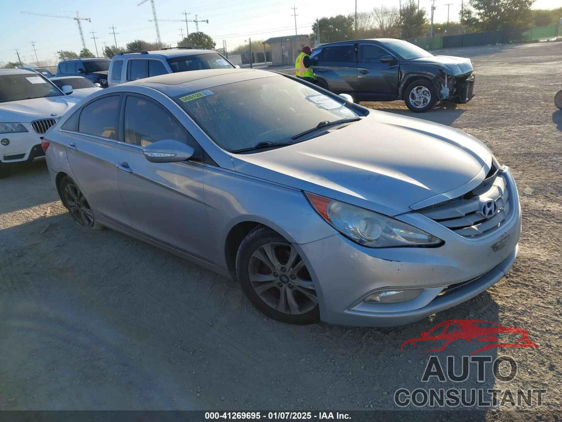 HYUNDAI SONATA 2011 - 5NPEC4AC2BH010127