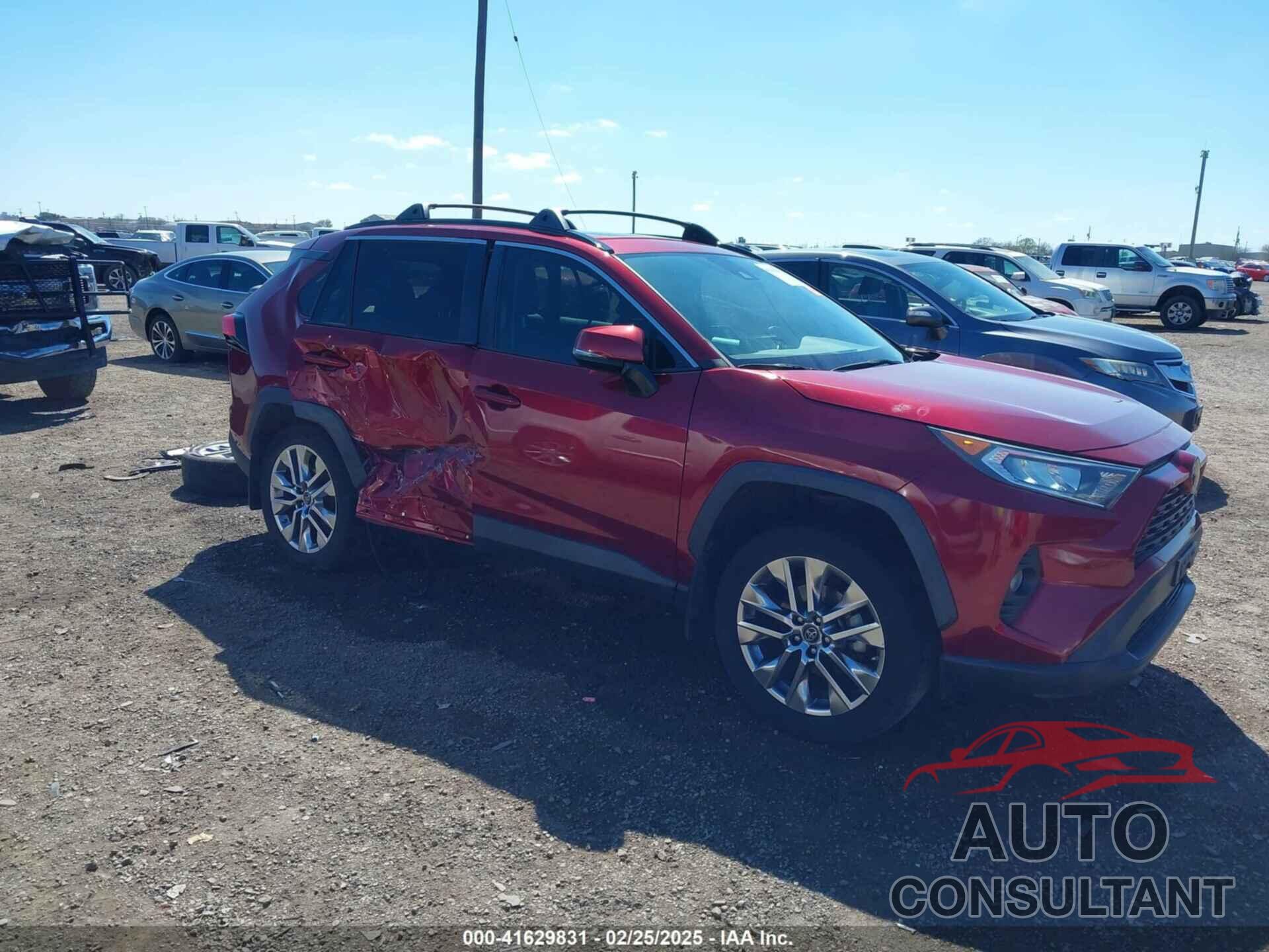 TOYOTA RAV4 2019 - 2T3C1RFV8KW024367