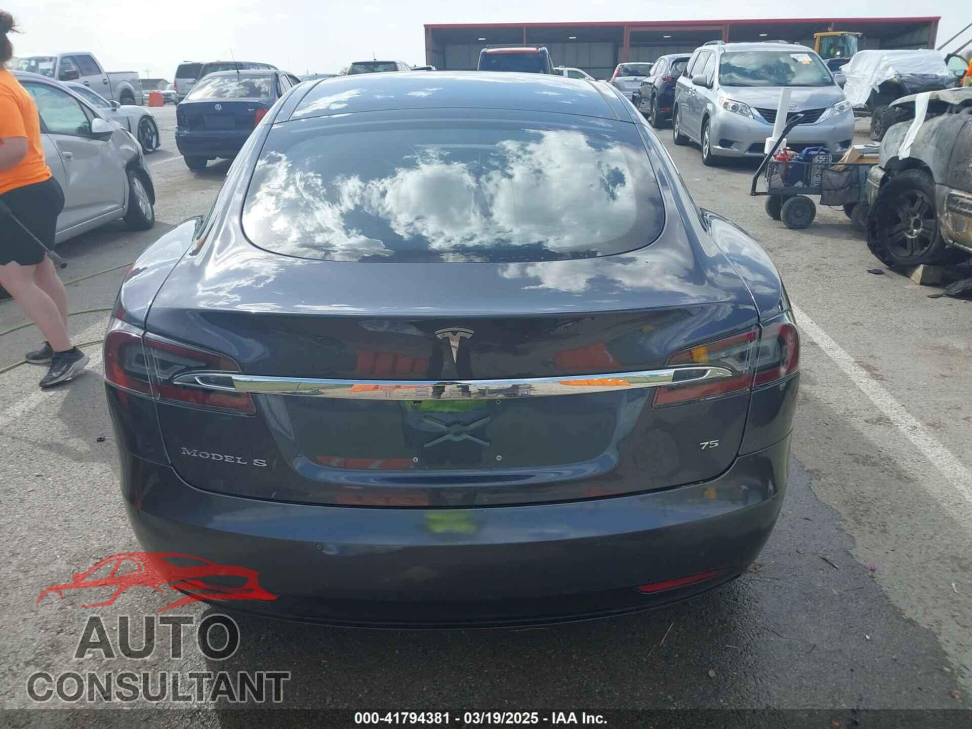 TESLA MODEL S 2016 - 5YJSA1E14GF157118