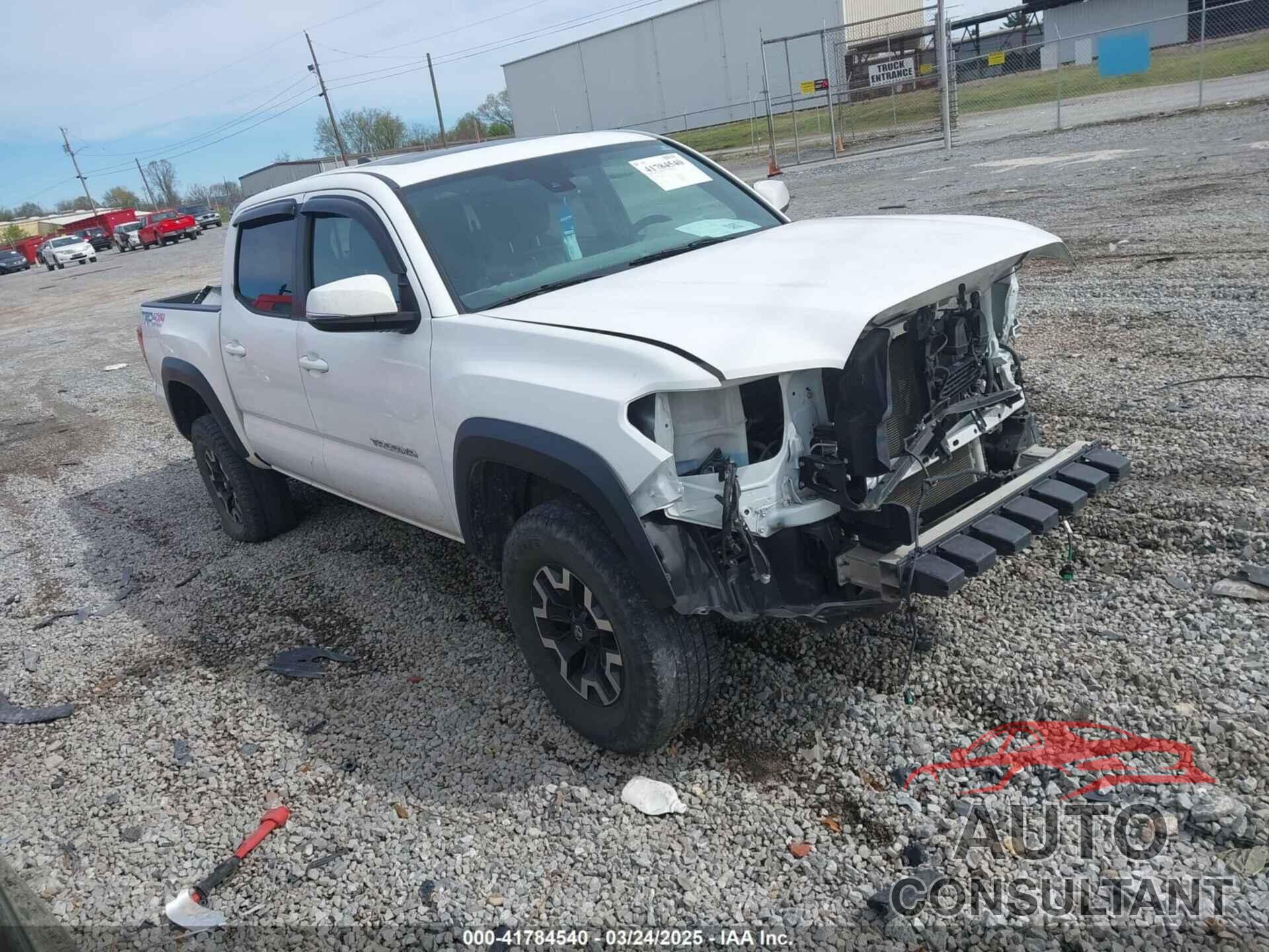 TOYOTA TACOMA 2018 - 3TMCZ5AN2JM171647