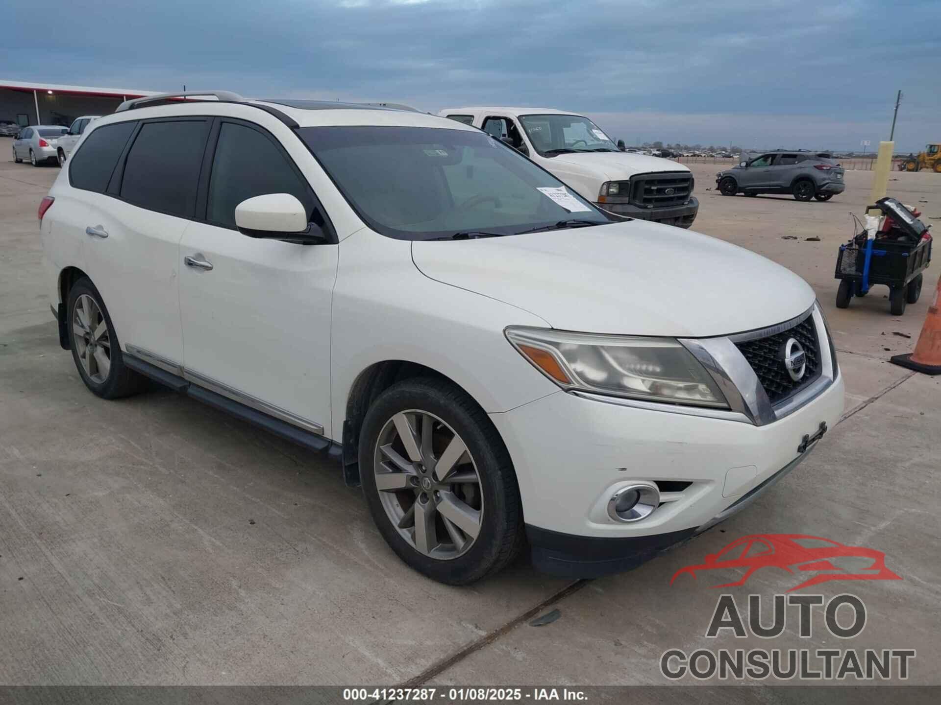 NISSAN PATHFINDER 2014 - 5N1AR2MN3EC677086