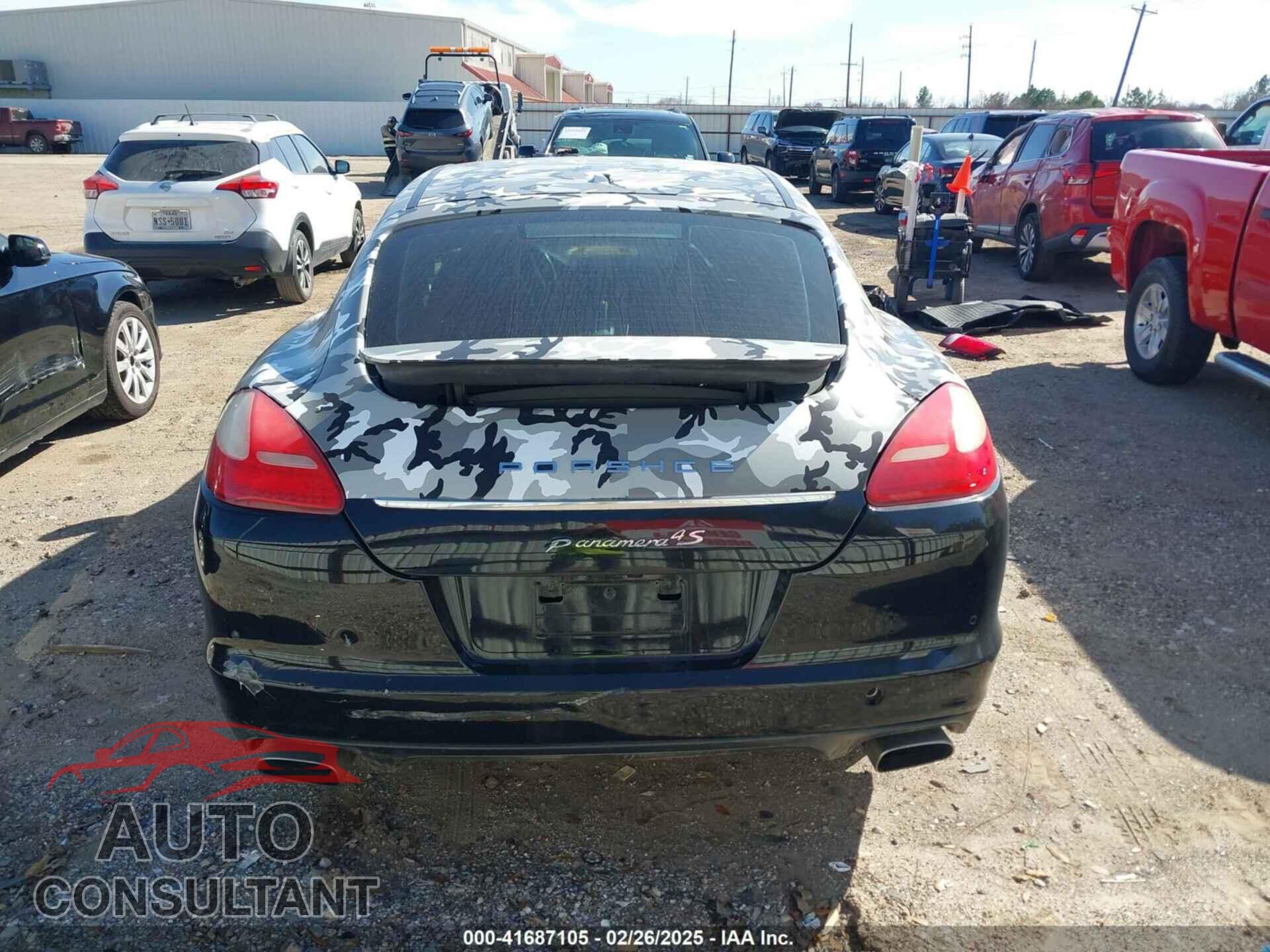 PORSCHE PANAMERA 2011 - WP0AA2A72BL010877