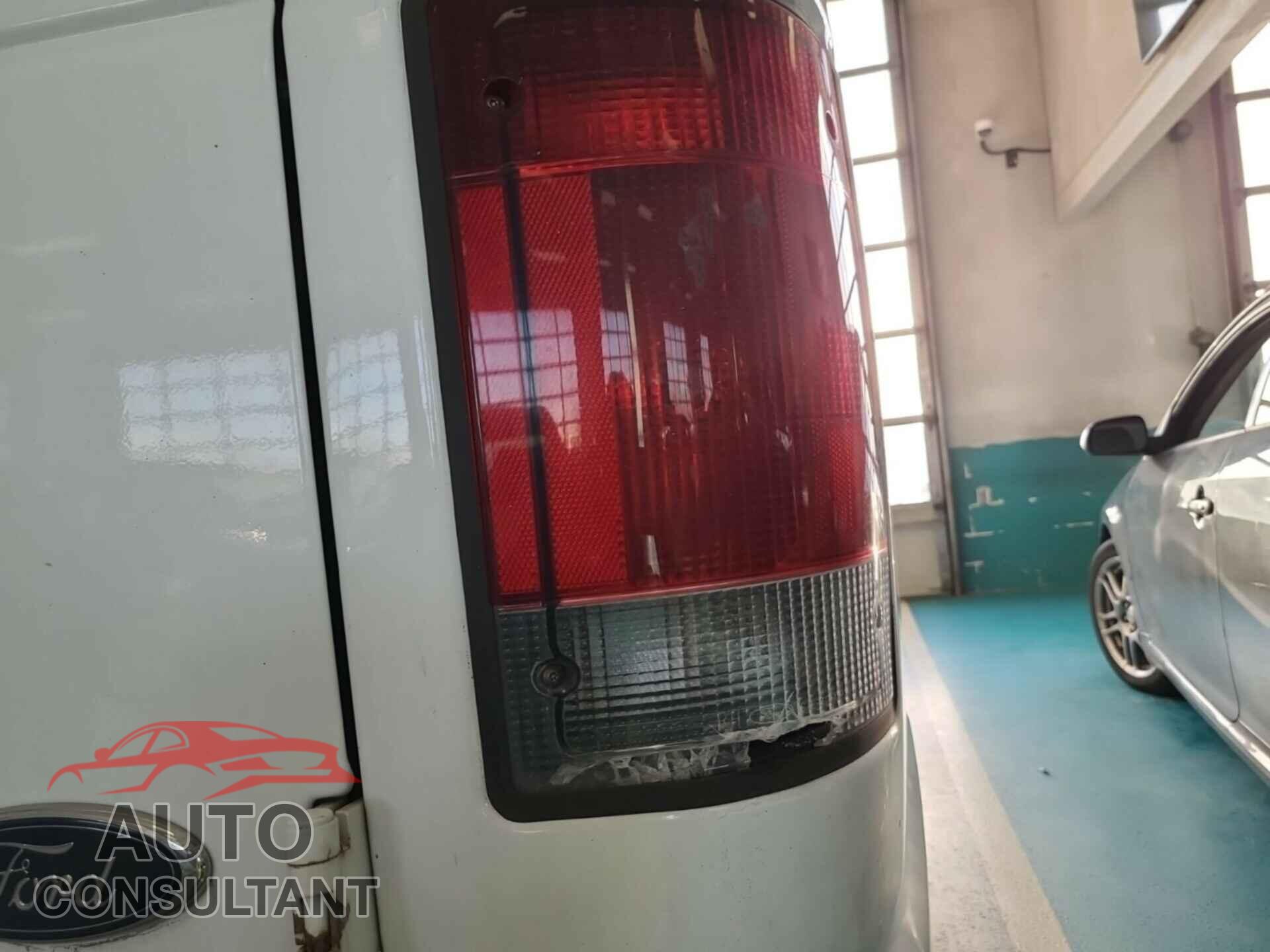 FORD ECONOLINE 2013 - 1FBNE3BL9DDA08360