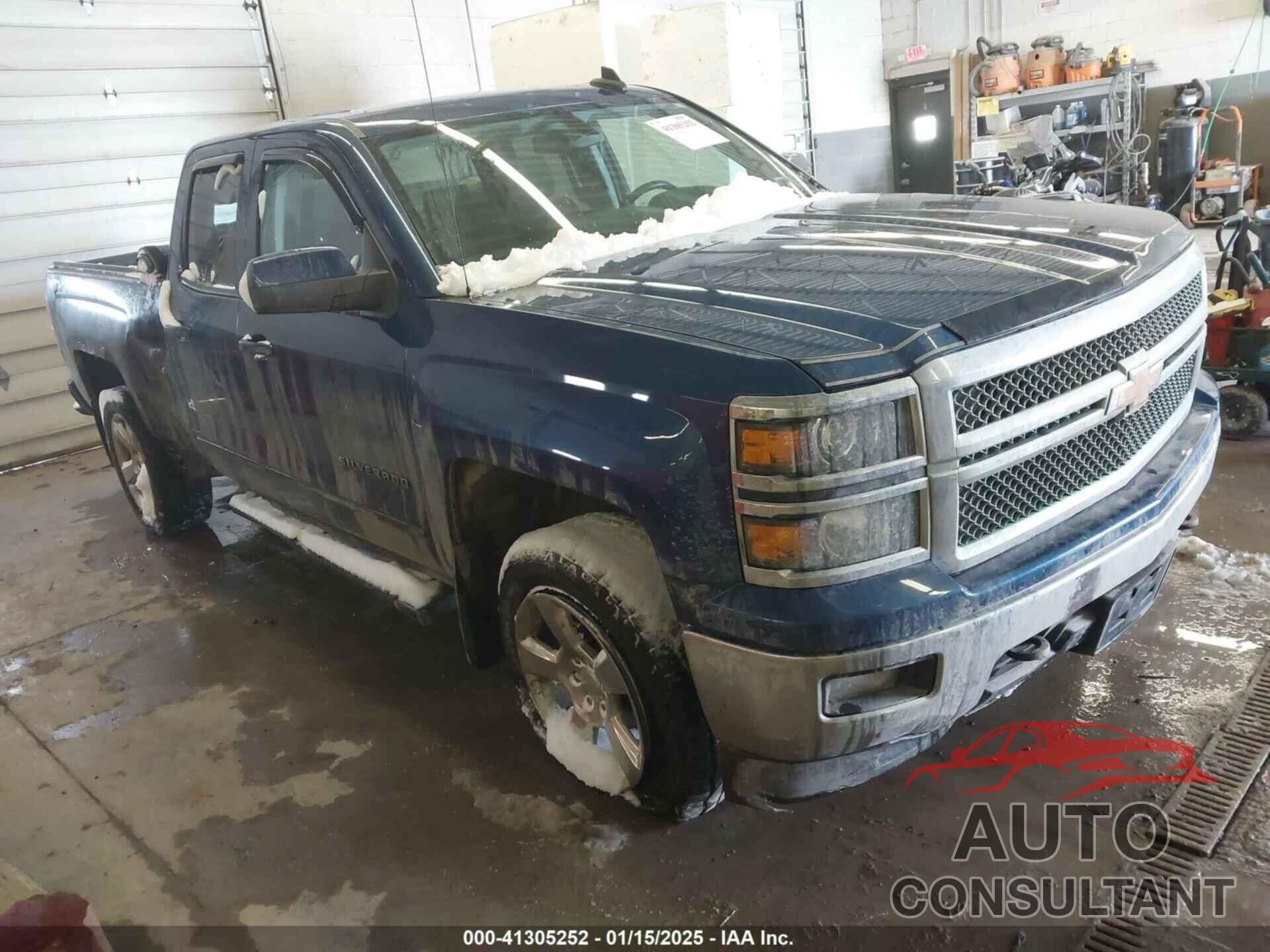 CHEVROLET SILVERADO 1500 2015 - 1GCVKREC5FZ190390