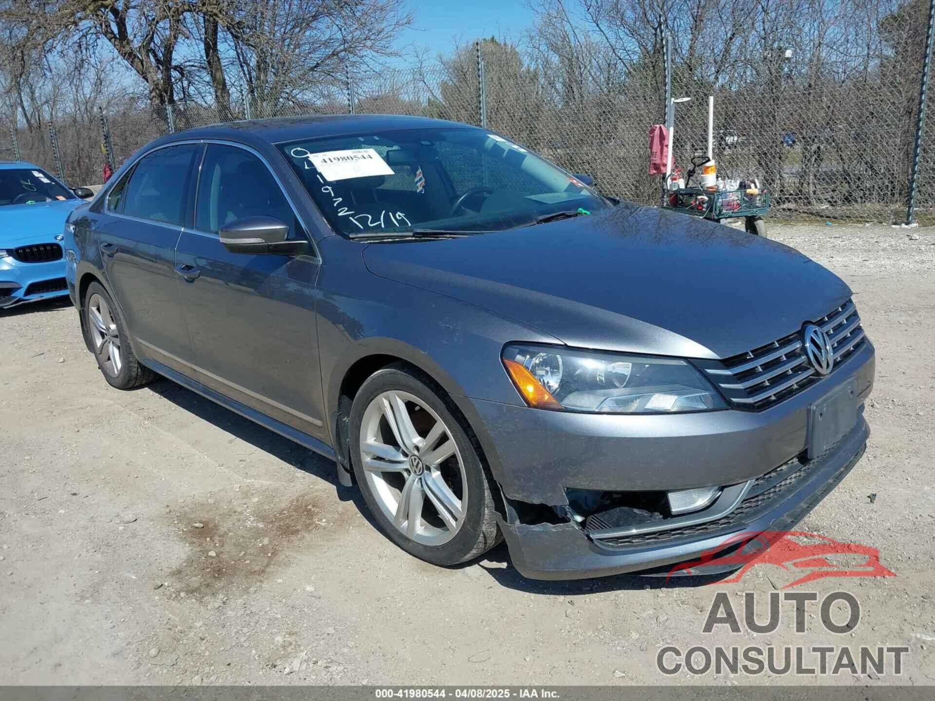 VOLKSWAGEN PASSAT 2015 - 1VWCV7A35FC041972