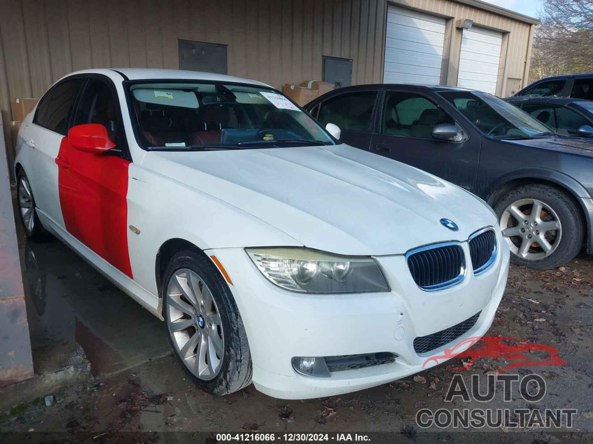 BMW 328I 2011 - WBAPH7G59BNM58012