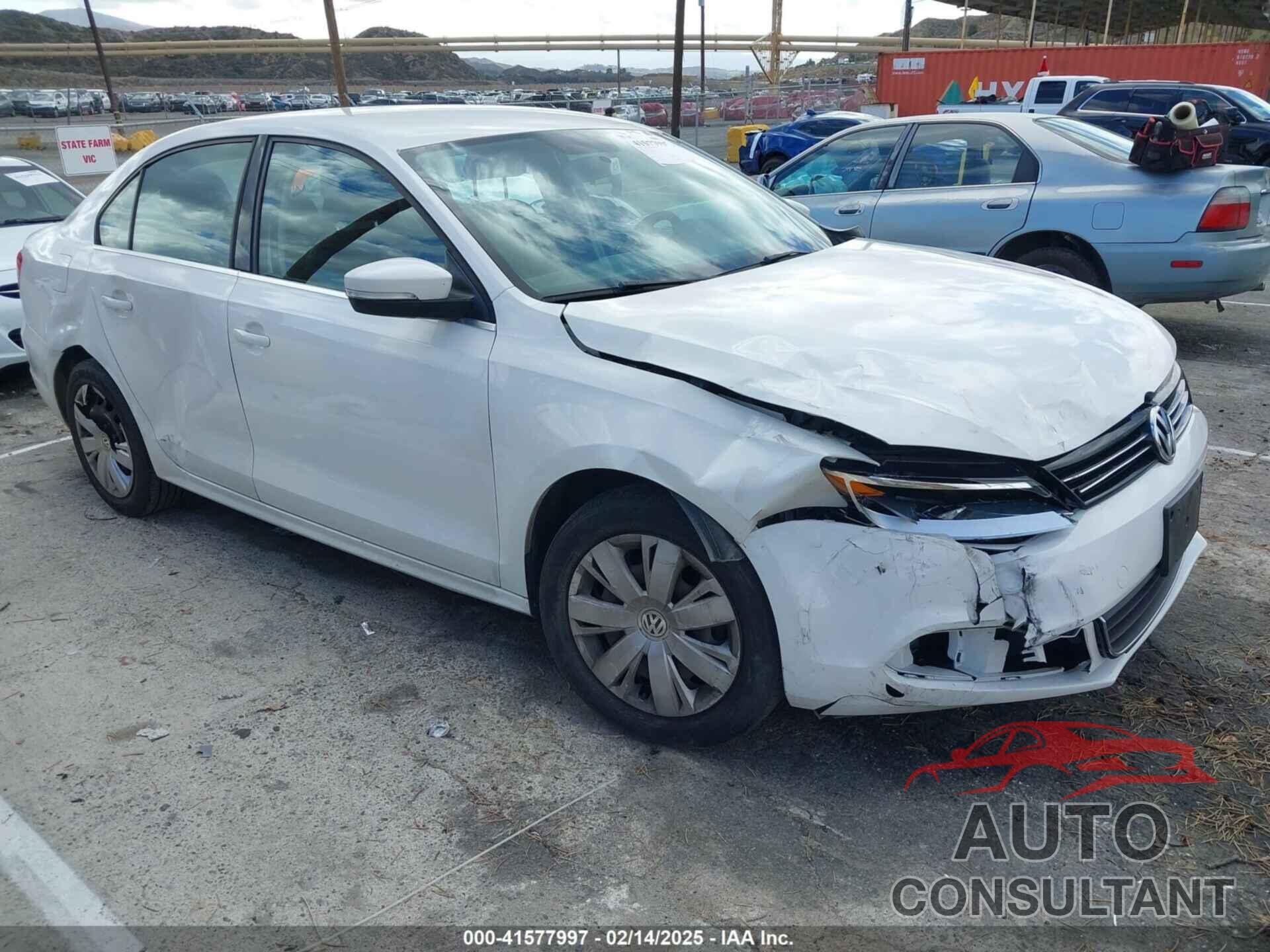 VOLKSWAGEN JETTA 2013 - 3VWDP7AJ5DM416039