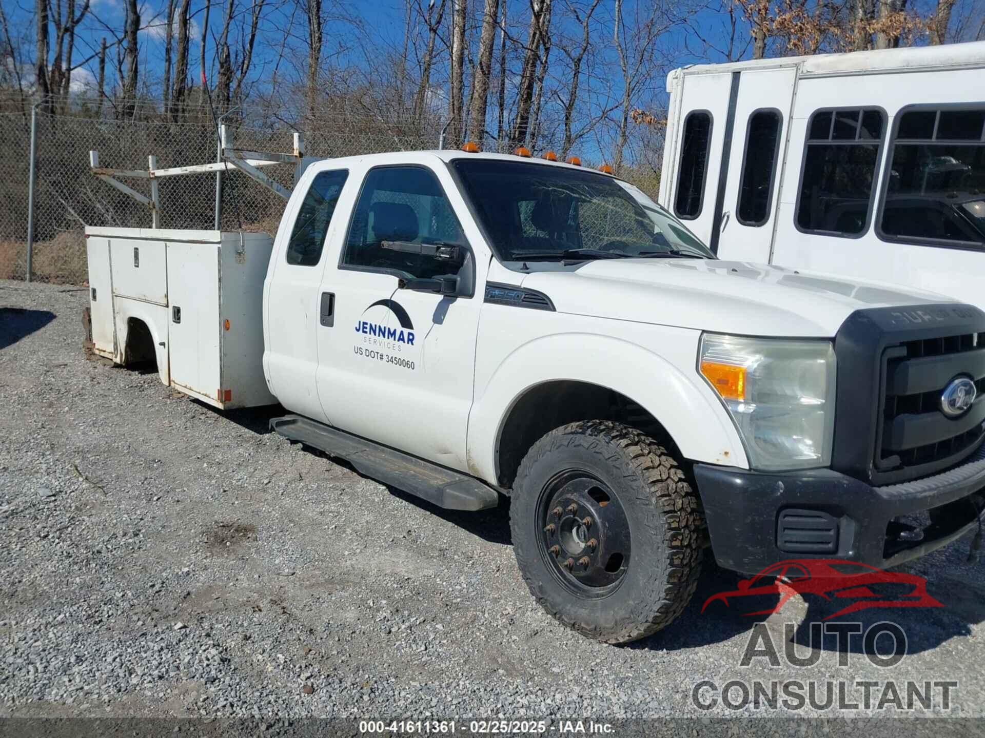 FORD F-350 CHASSIS 2011 - 1FD8X3H60BED05380