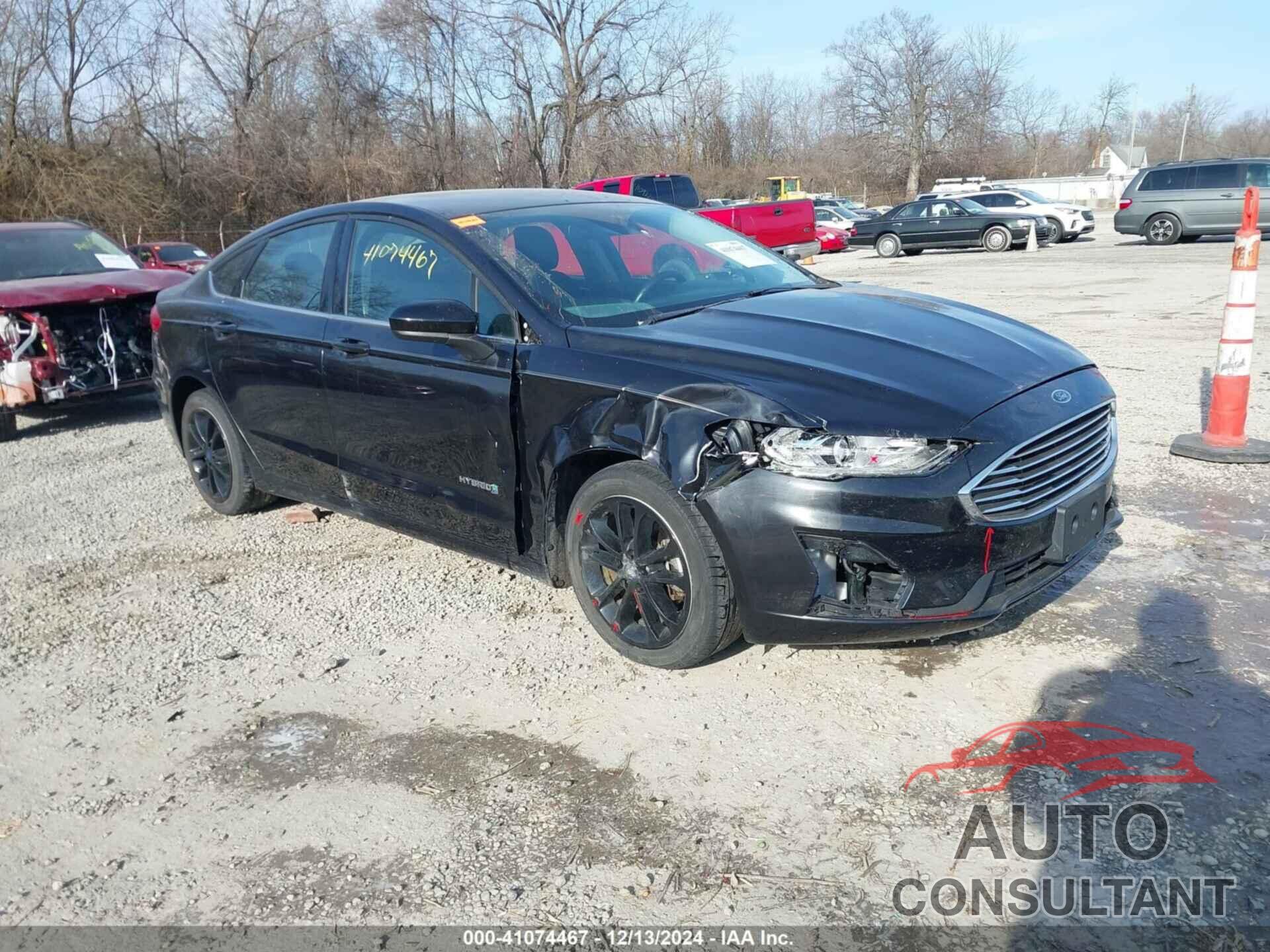 FORD FUSION HYBRID 2019 - 3FA6P0LU3KR147698