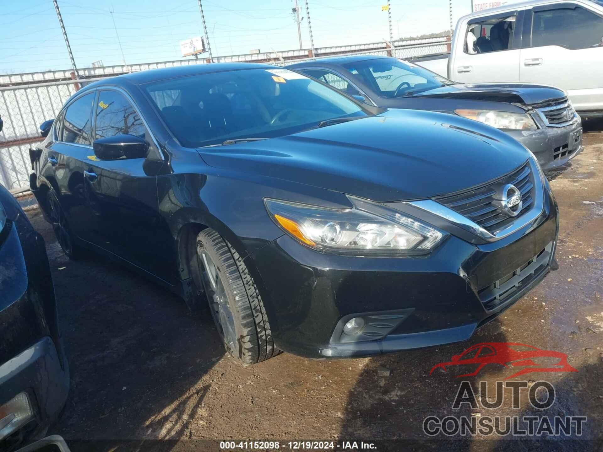 NISSAN ALTIMA 2017 - 1N4AL3AP8HC175363