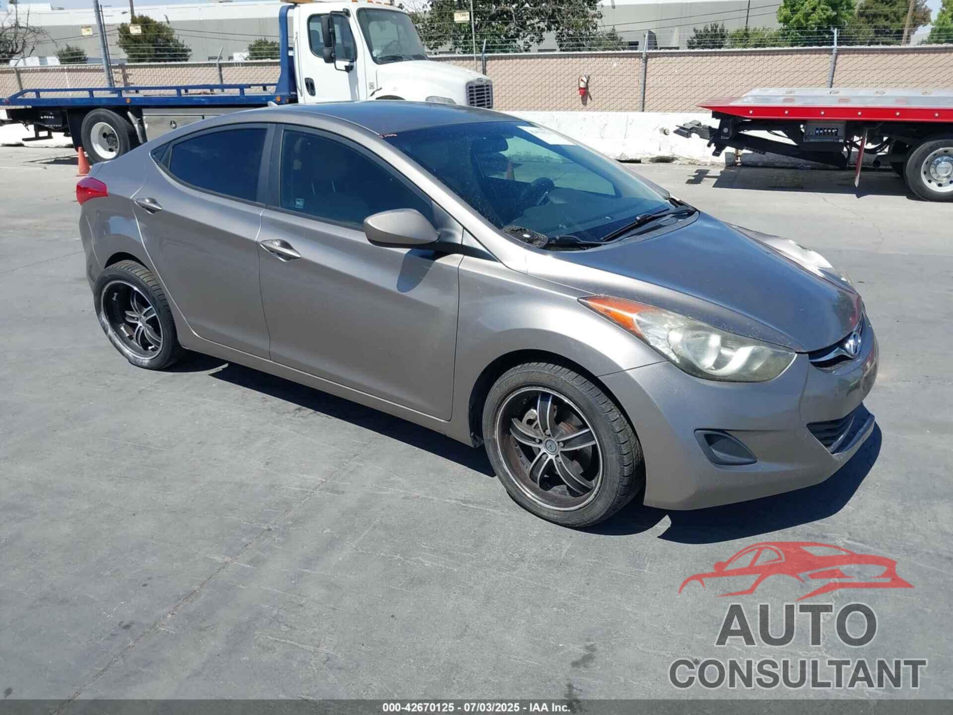 HYUNDAI ELANTRA 2011 - 5NPDH4AE8BH005822