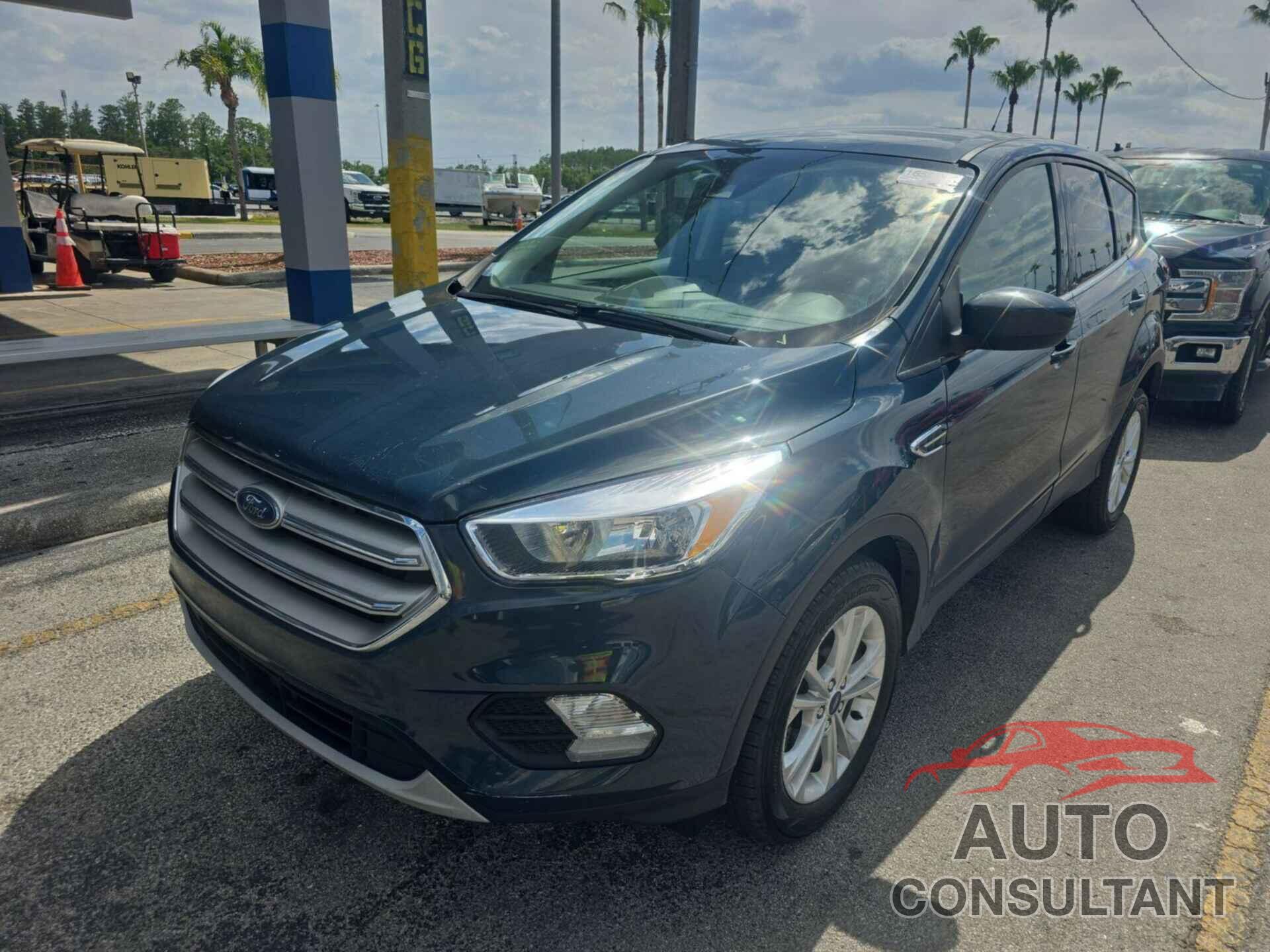 FORD ESCAPE 2019 - 1FMCU0GD5KUC46625