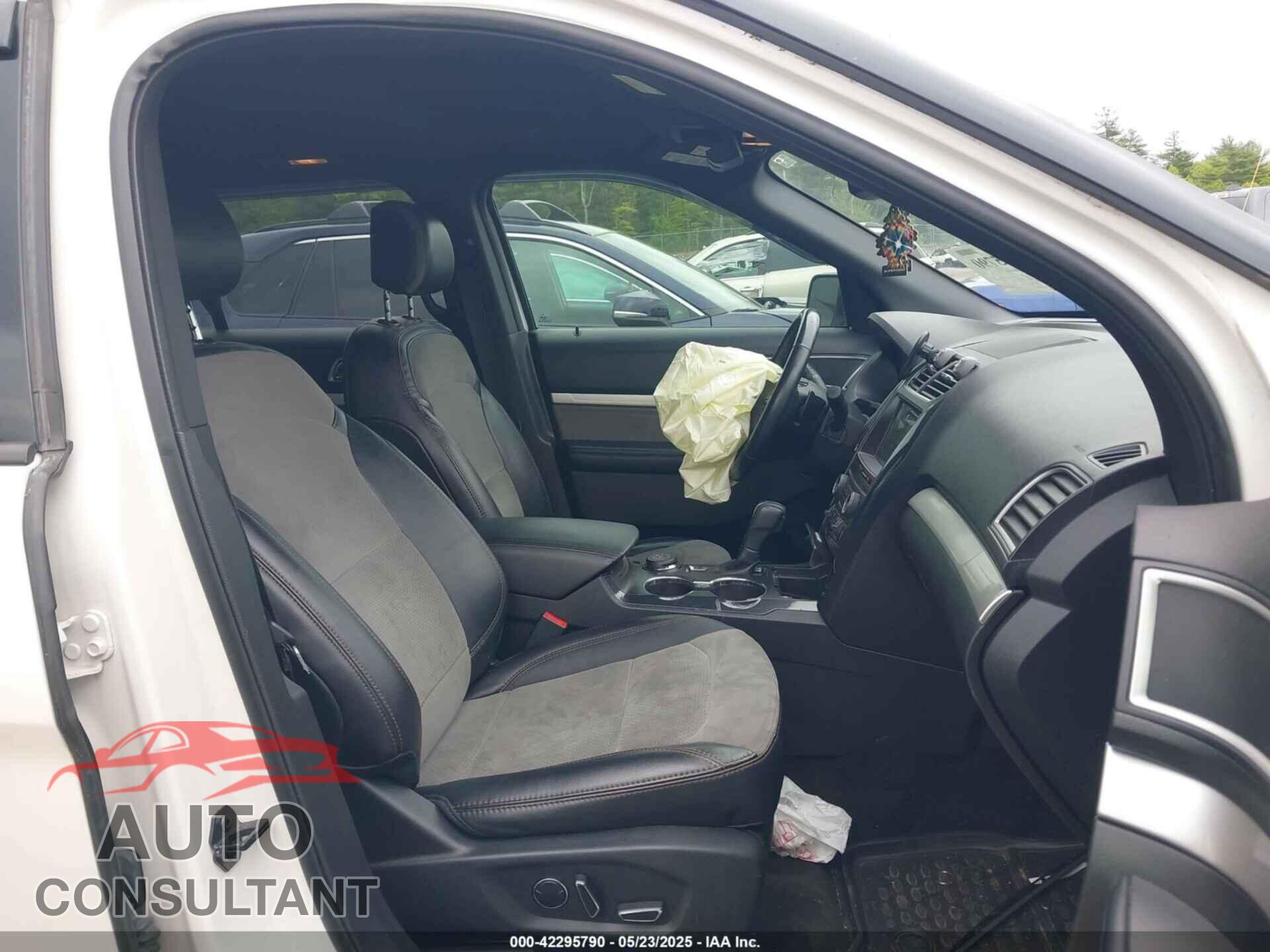 FORD EXPLORER 2017 - 1FM5K8D87HGD03466