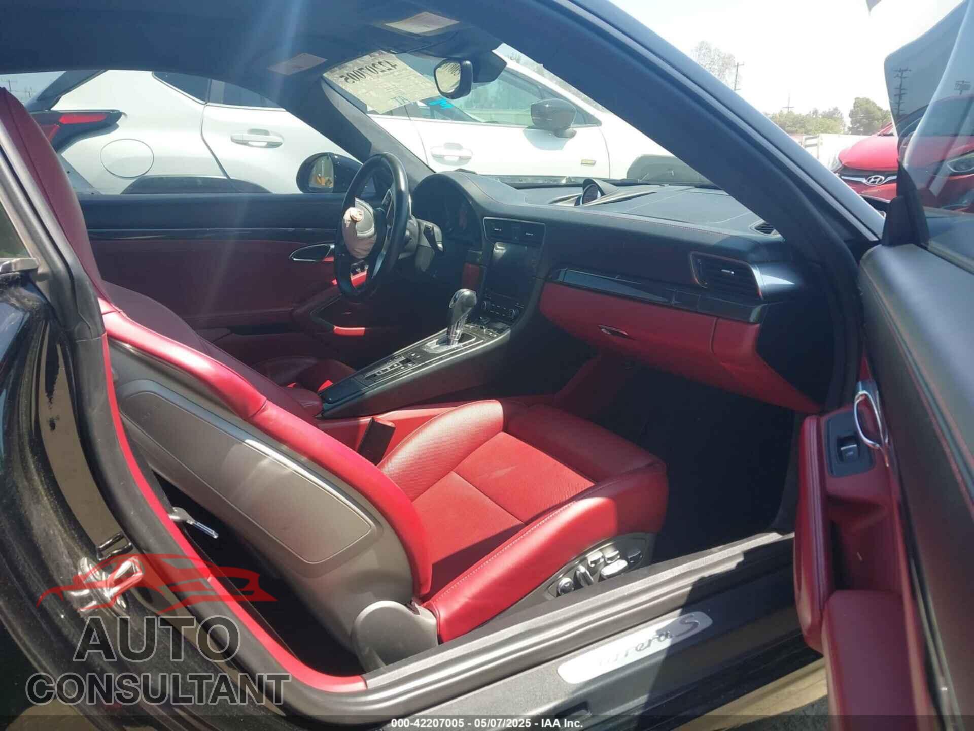 PORSCHE 911 2017 - WP0AB2A92HS123063