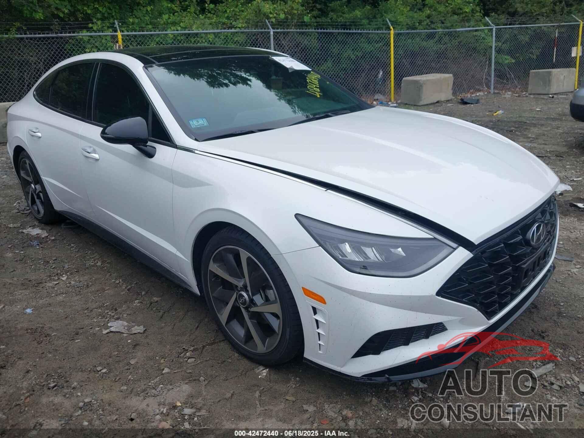 HYUNDAI SONATA 2022 - KMHL44J26NA212505