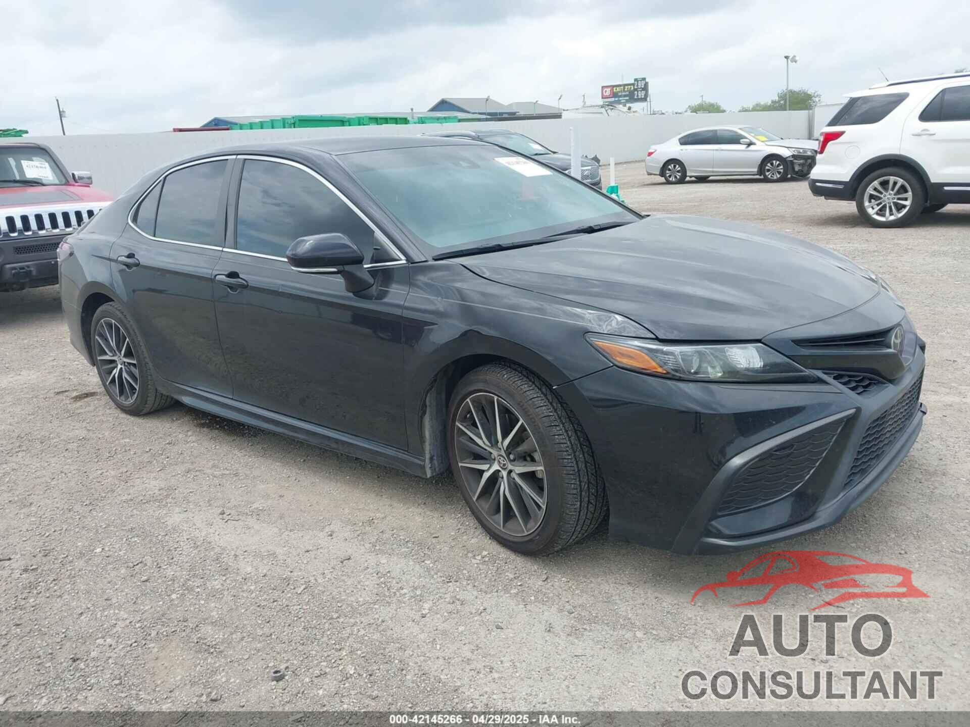 TOYOTA CAMRY 2022 - 4T1G11AK9NU641936
