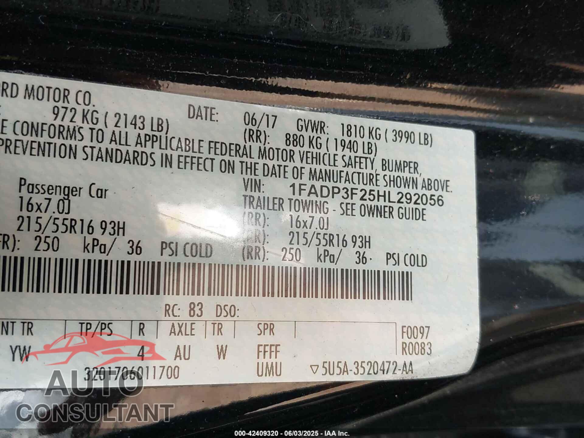 FORD FOCUS 2017 - 1FADP3F25HL292056
