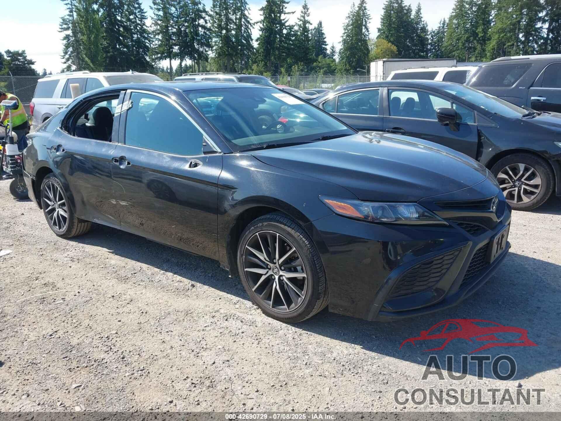 TOYOTA CAMRY 2022 - 4T1G11AK4NU706403