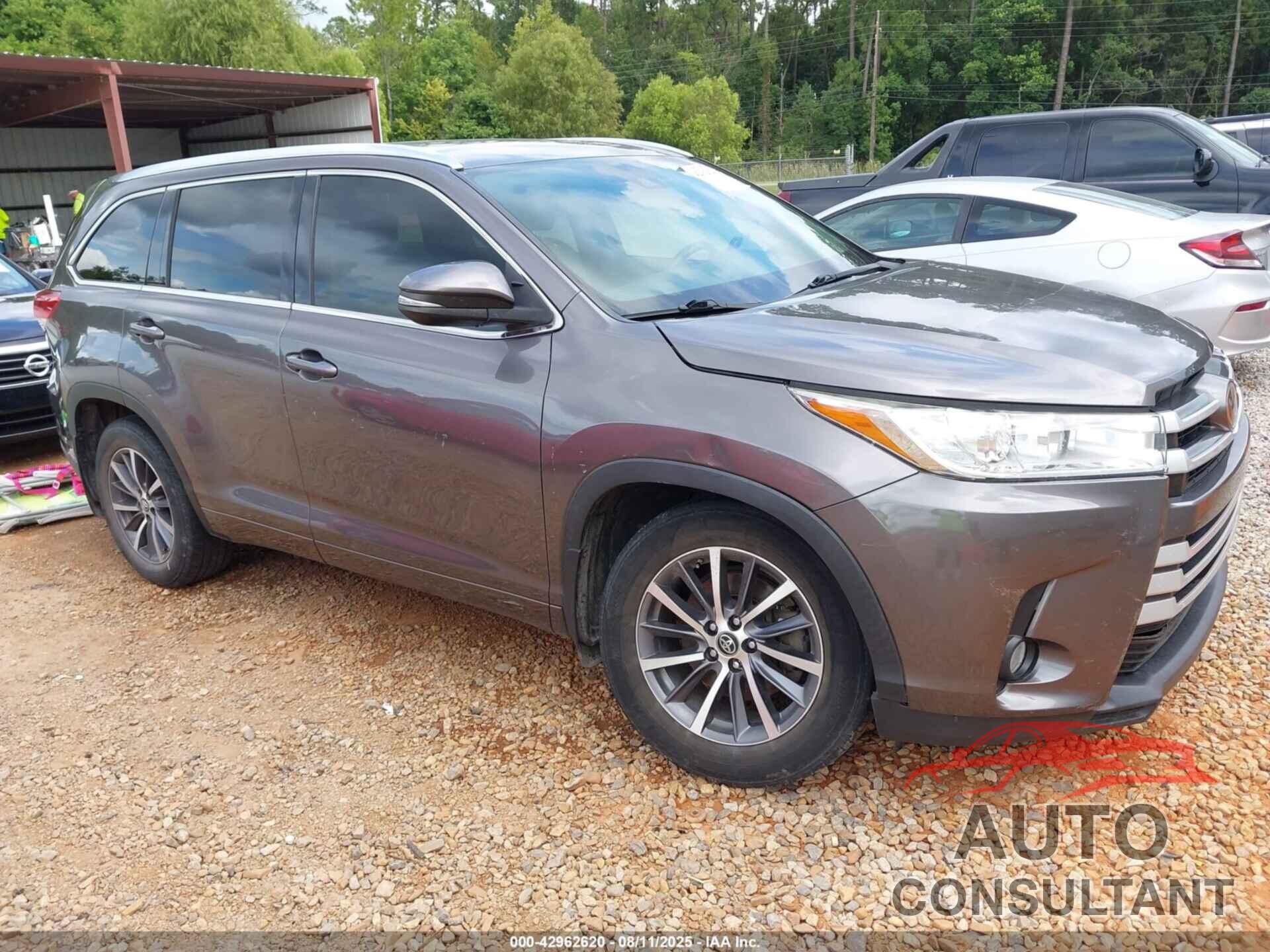 TOYOTA HIGHLANDER 2017 - 5TDJZRFH9HS435958