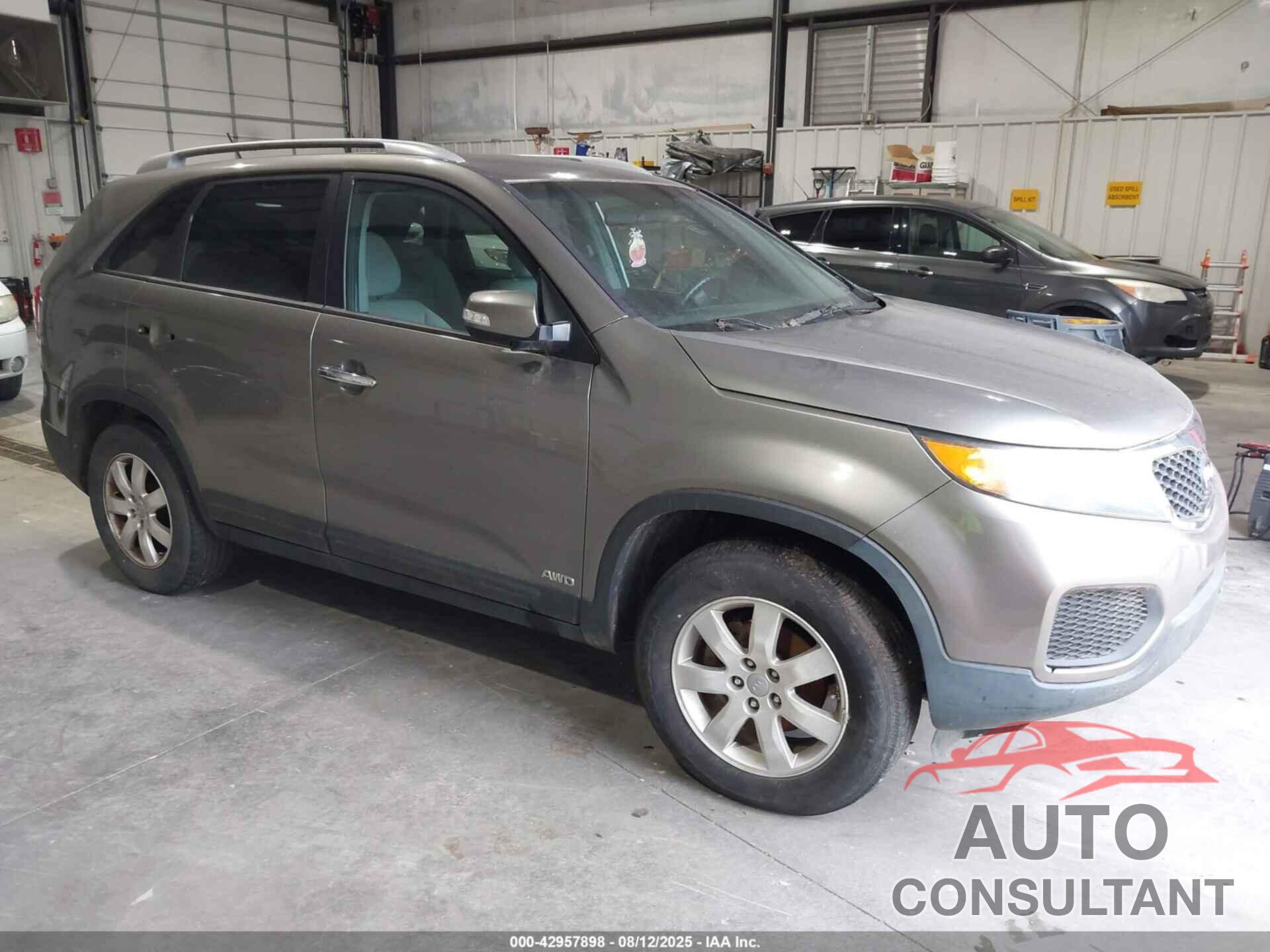 KIA SORENTO 2013 - 5XYKTDA22DG368428