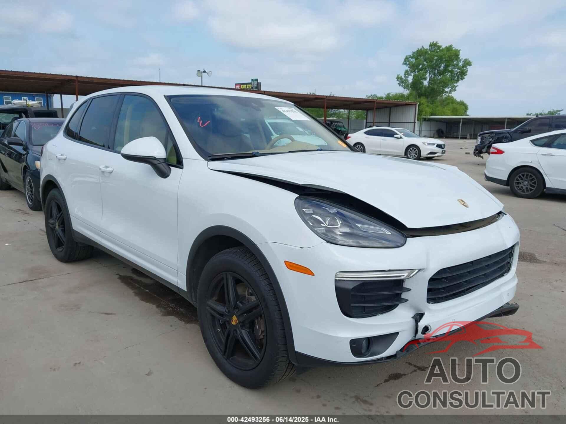 PORSCHE CAYENNE 2016 - WP1AA2A23GKA38204