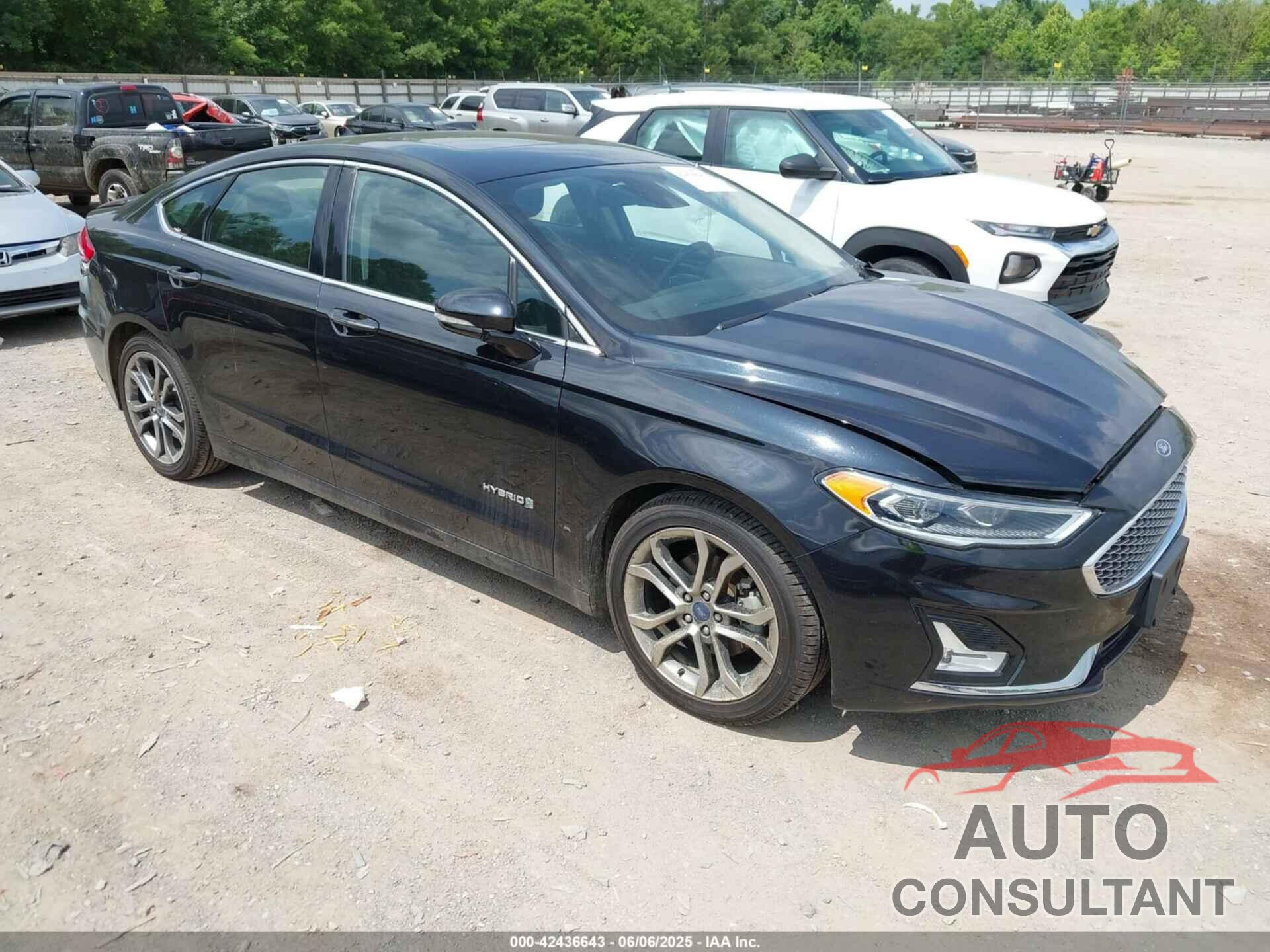 FORD FUSION HYBRID 2019 - 3FA6P0RU0KR260239