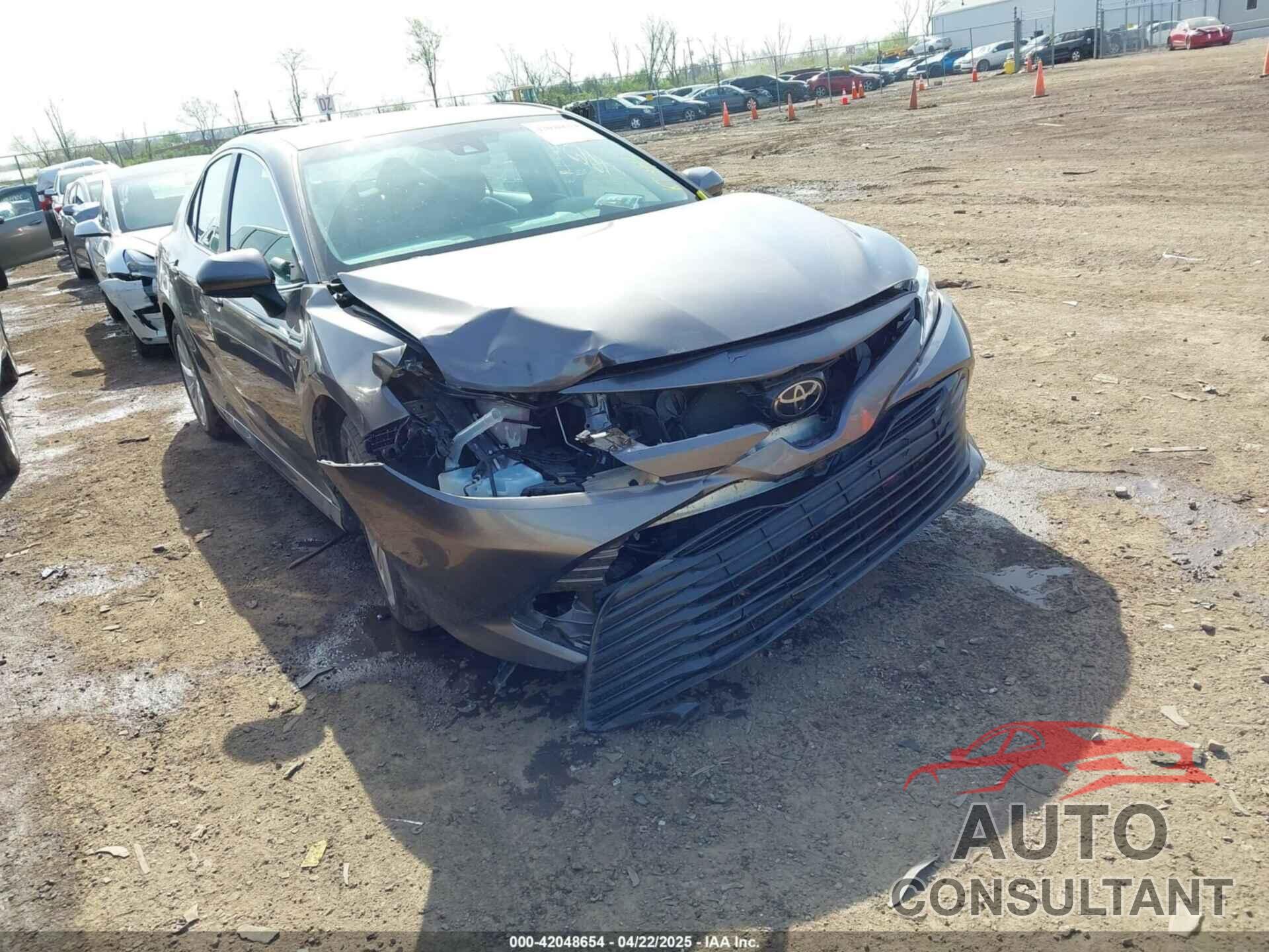 TOYOTA CAMRY 2018 - 4T1B11HK8JU655059