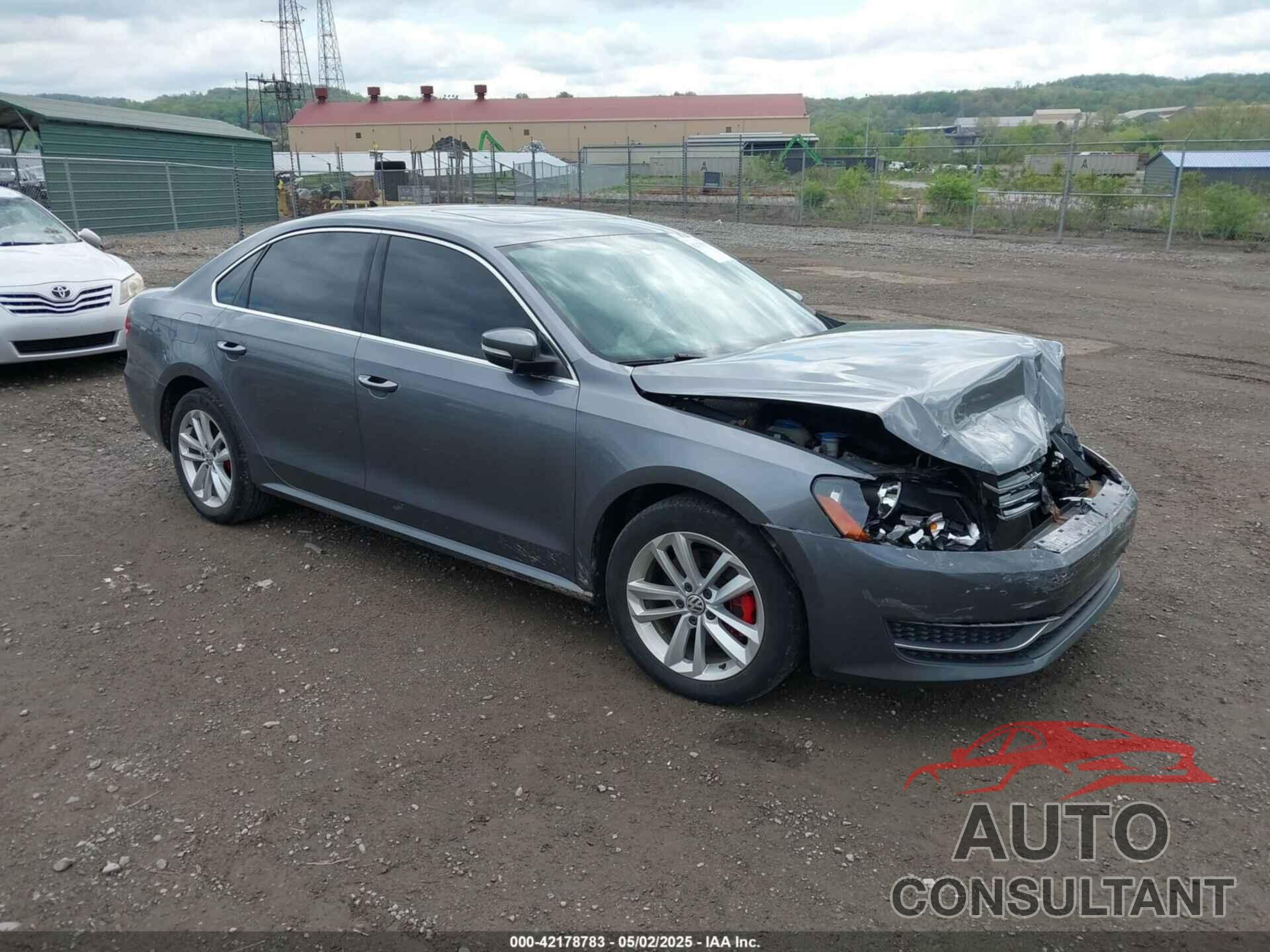 VOLKSWAGEN PASSAT 2013 - 1VWBP7A39DC115560