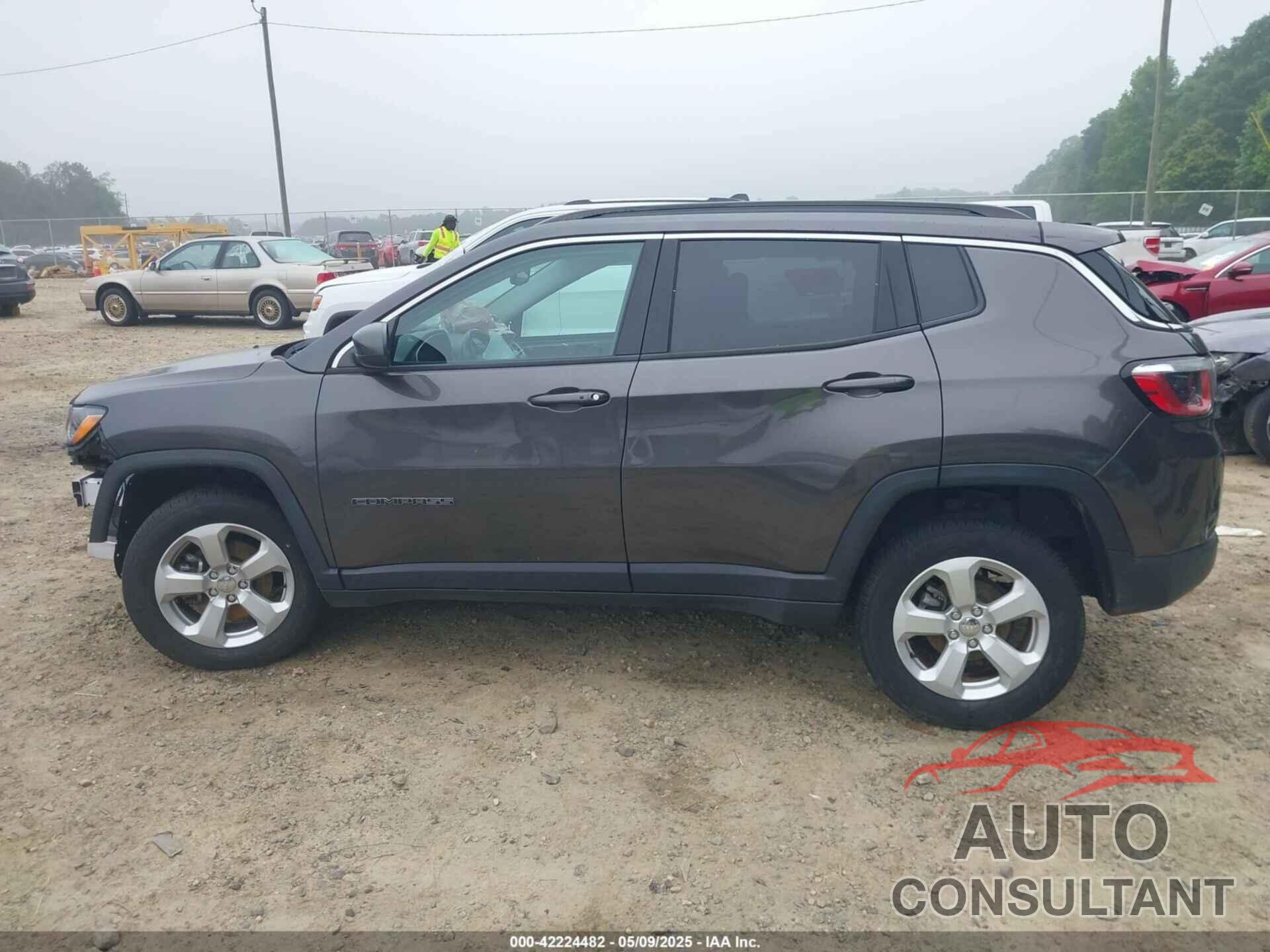 JEEP COMPASS 2019 - 3C4NJDBB8KT748588