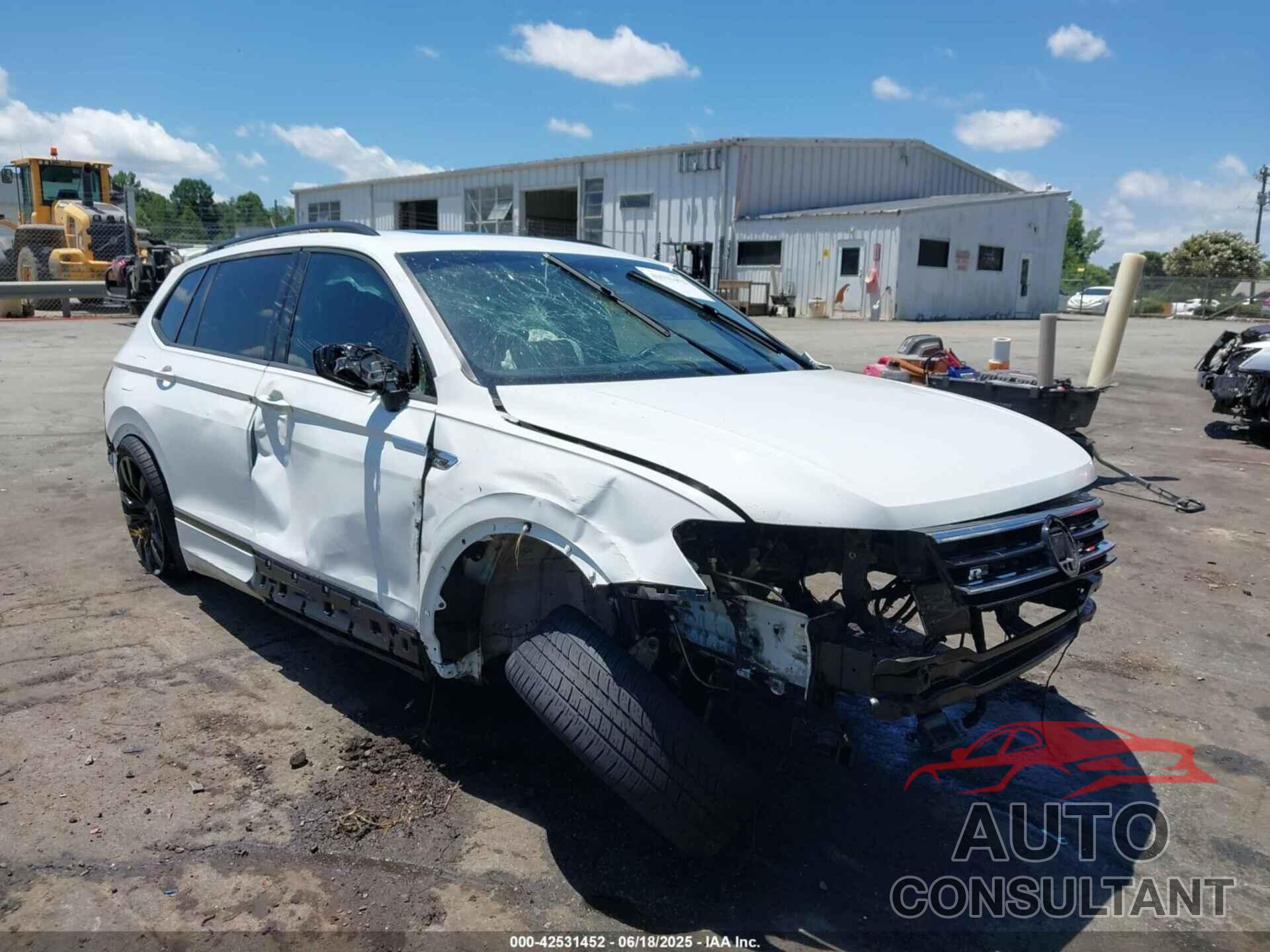 VOLKSWAGEN TIGUAN 2021 - 3VV3B7AX7MM098170
