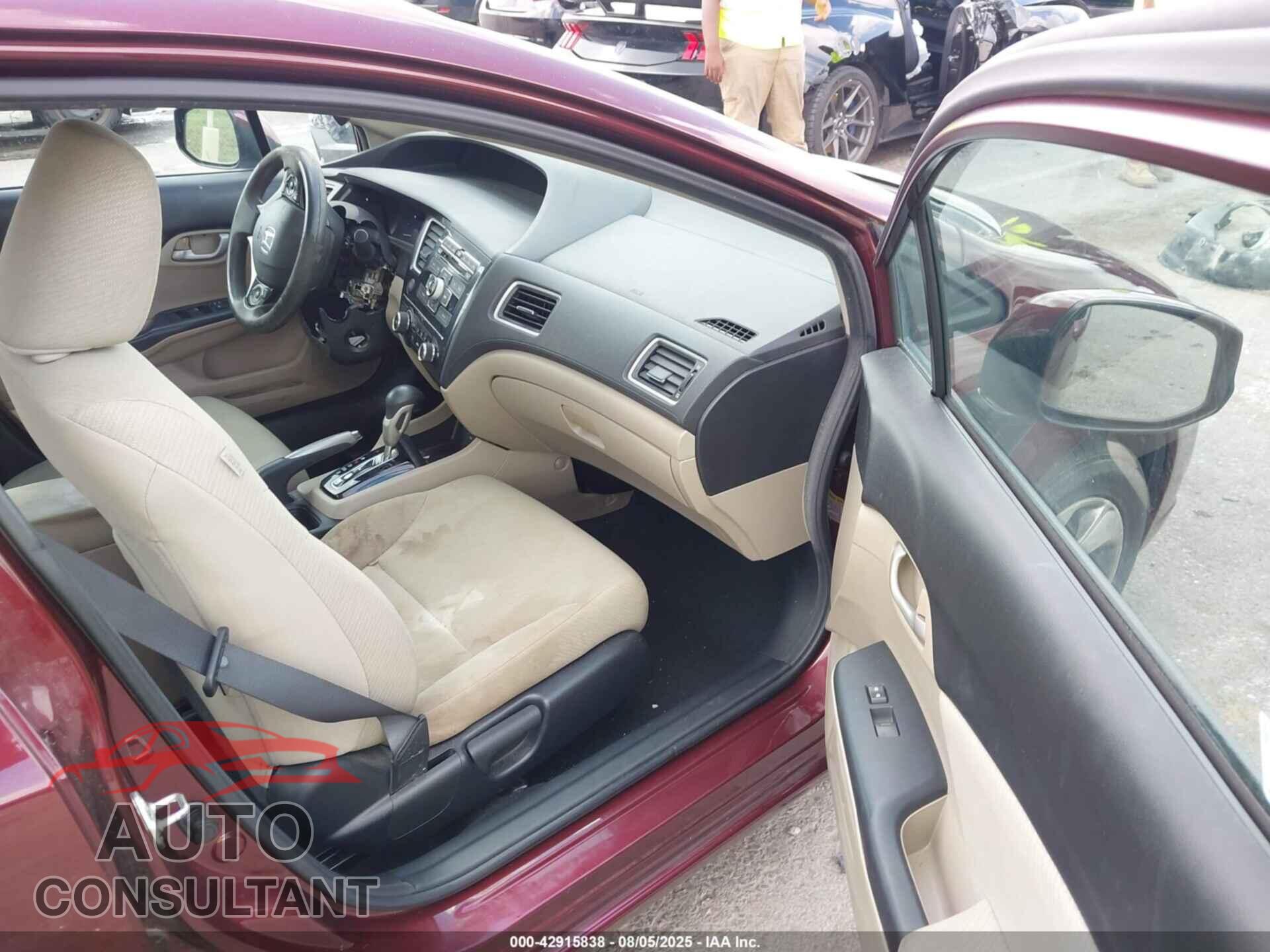 HONDA CIVIC 2013 - 19XFB2F51DE071952