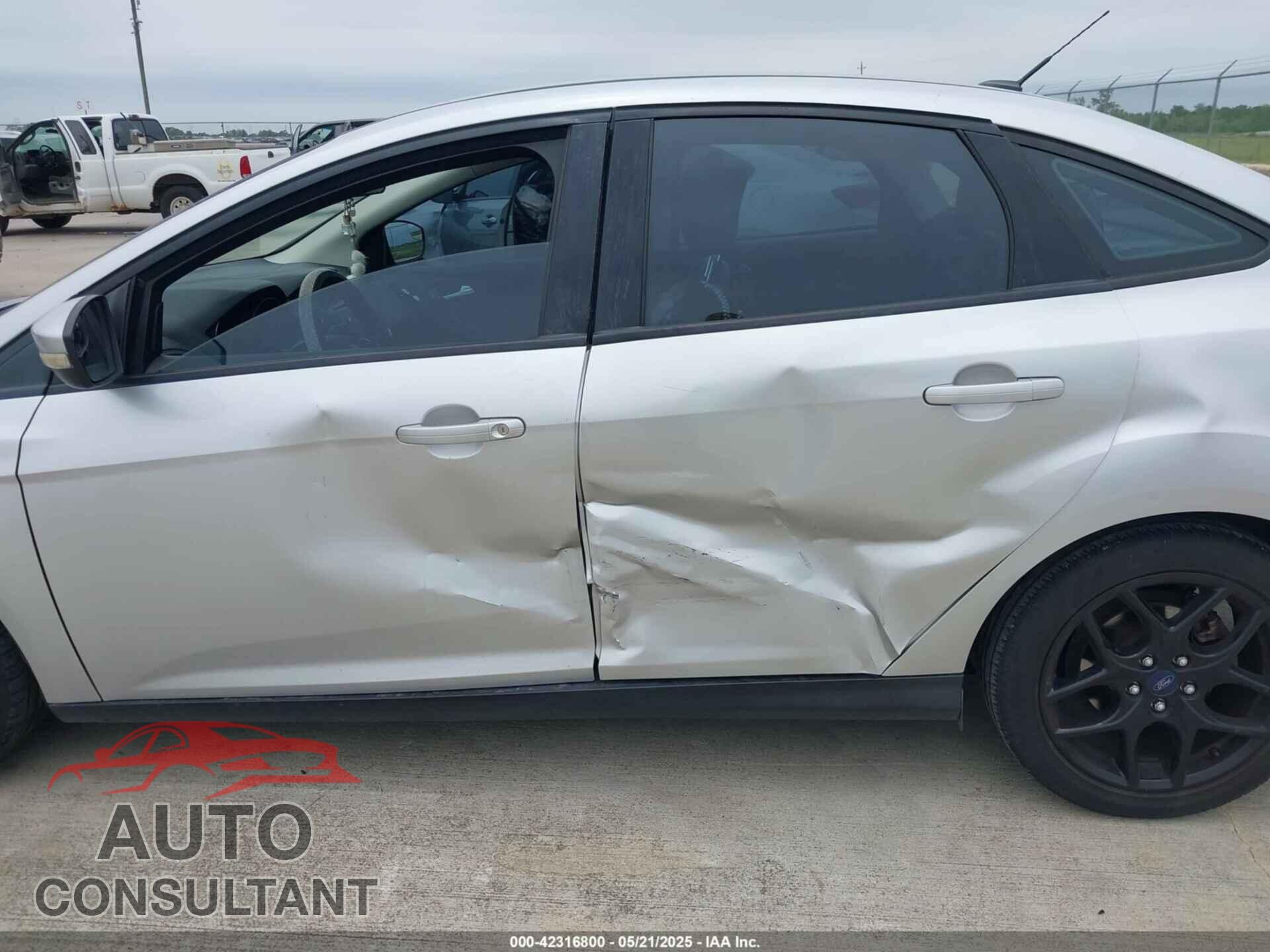 FORD FOCUS 2016 - 1FADP3F25GL391233