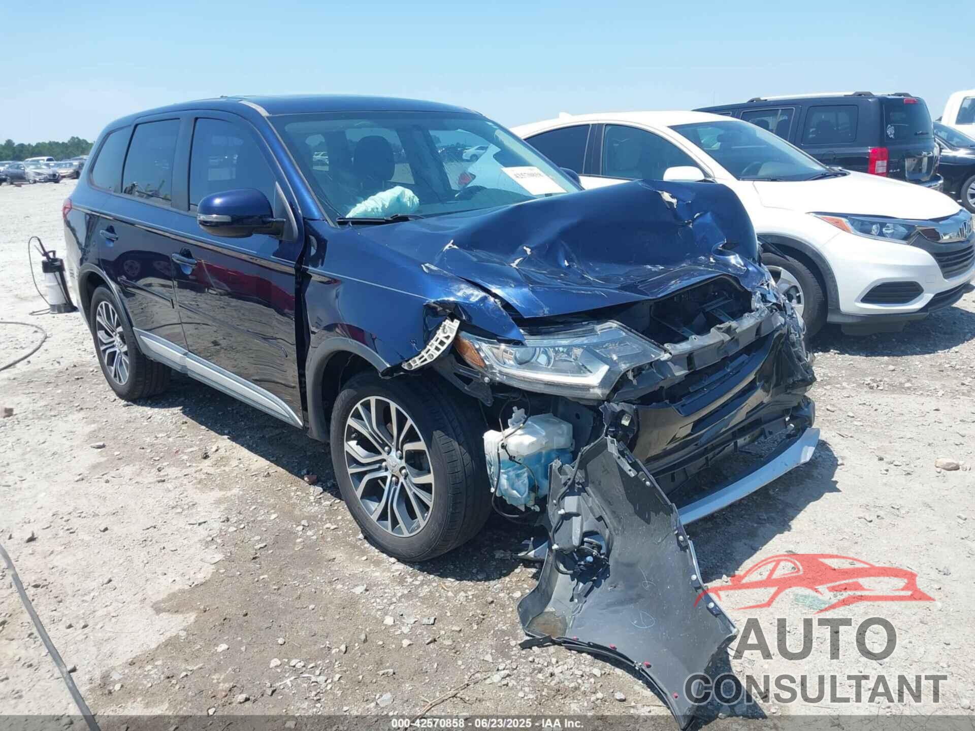 MITSUBISHI OUTLANDER 2017 - JA4AD3A36HZ031175