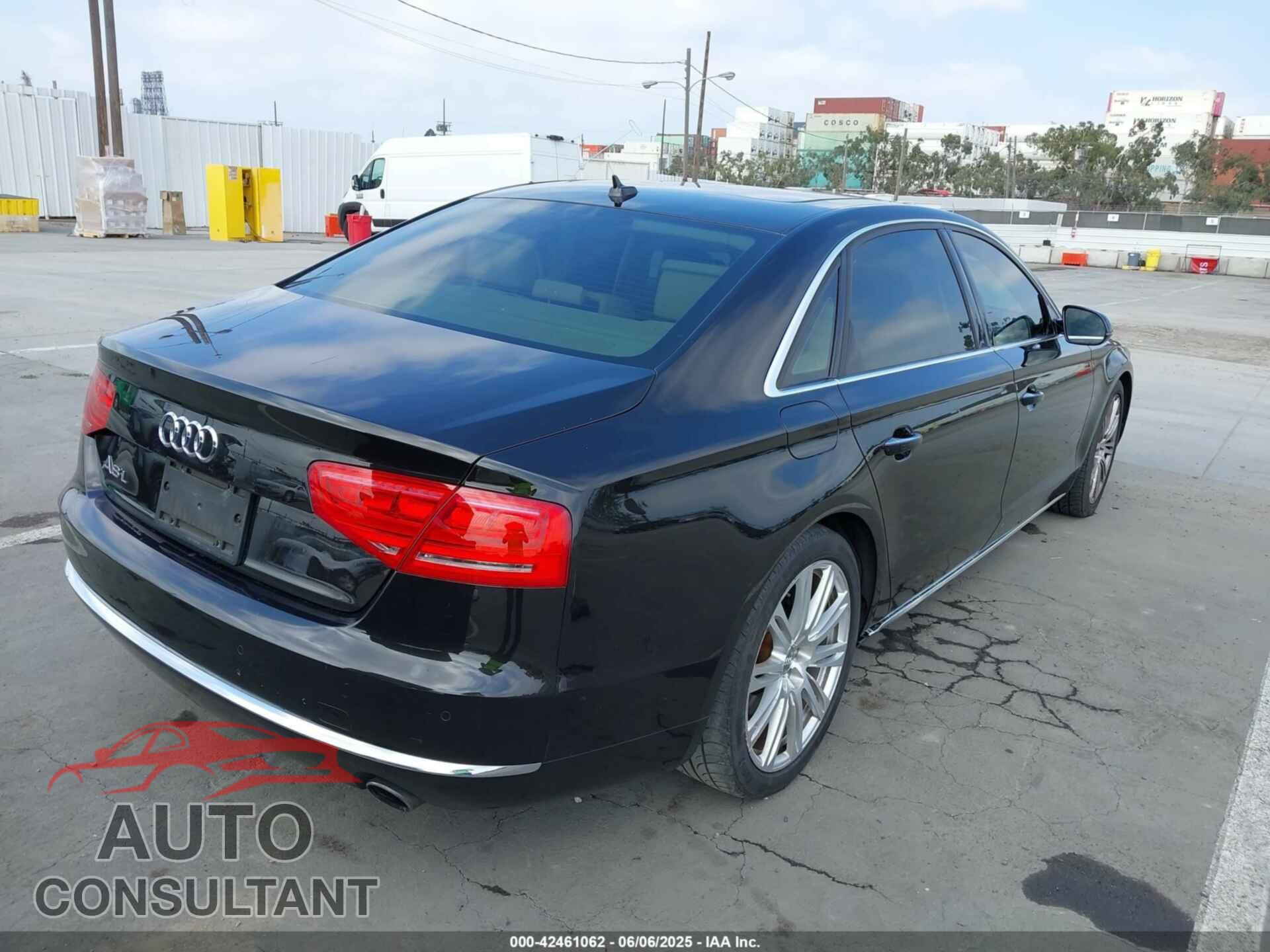 AUDI A8 L 2013 - WAURGAFD3DN005931