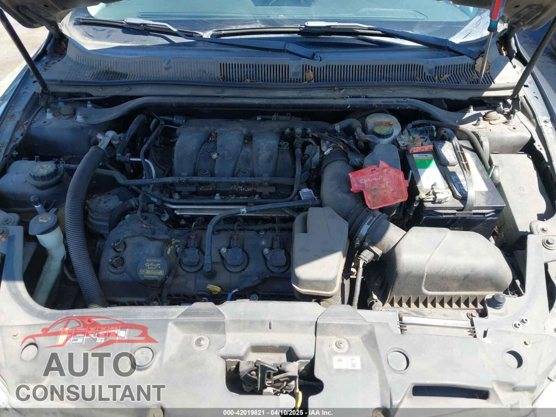 FORD TAURUS 2013 - 1FAHP2E82DG175331