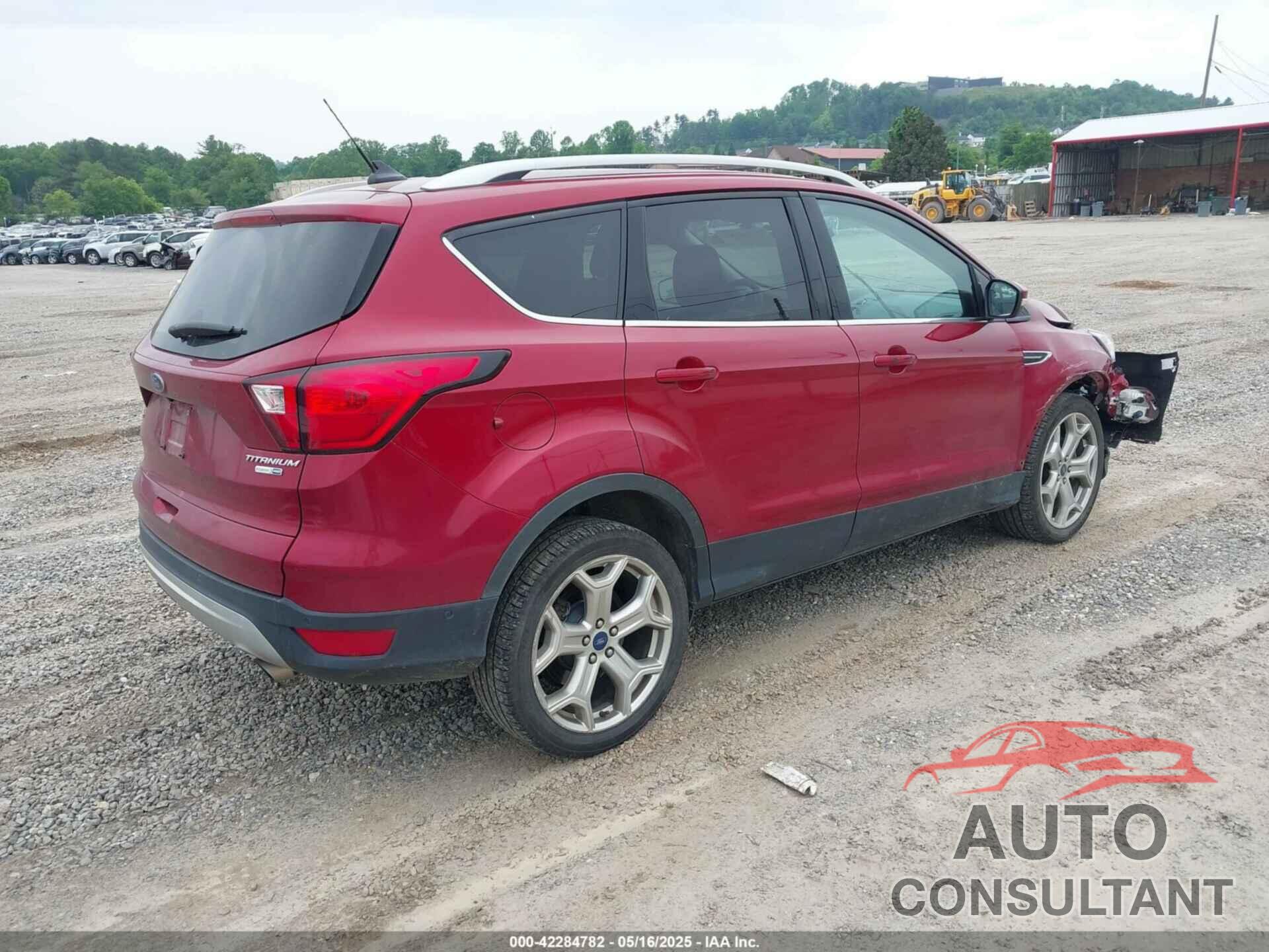 FORD ESCAPE 2019 - 1FMCU9J97KUC29706