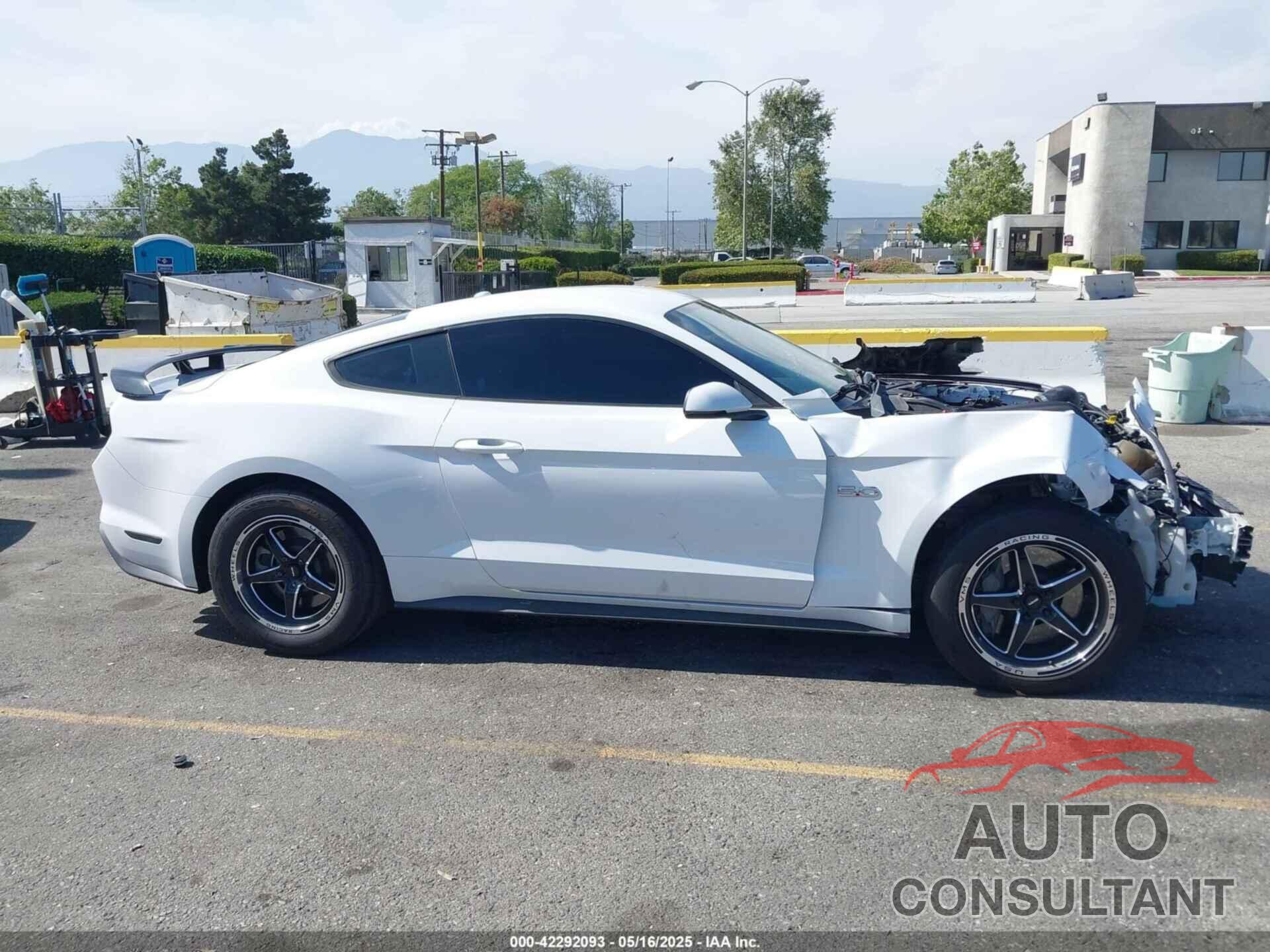 FORD MUSTANG 2020 - 1FA6P8CF0L5136422