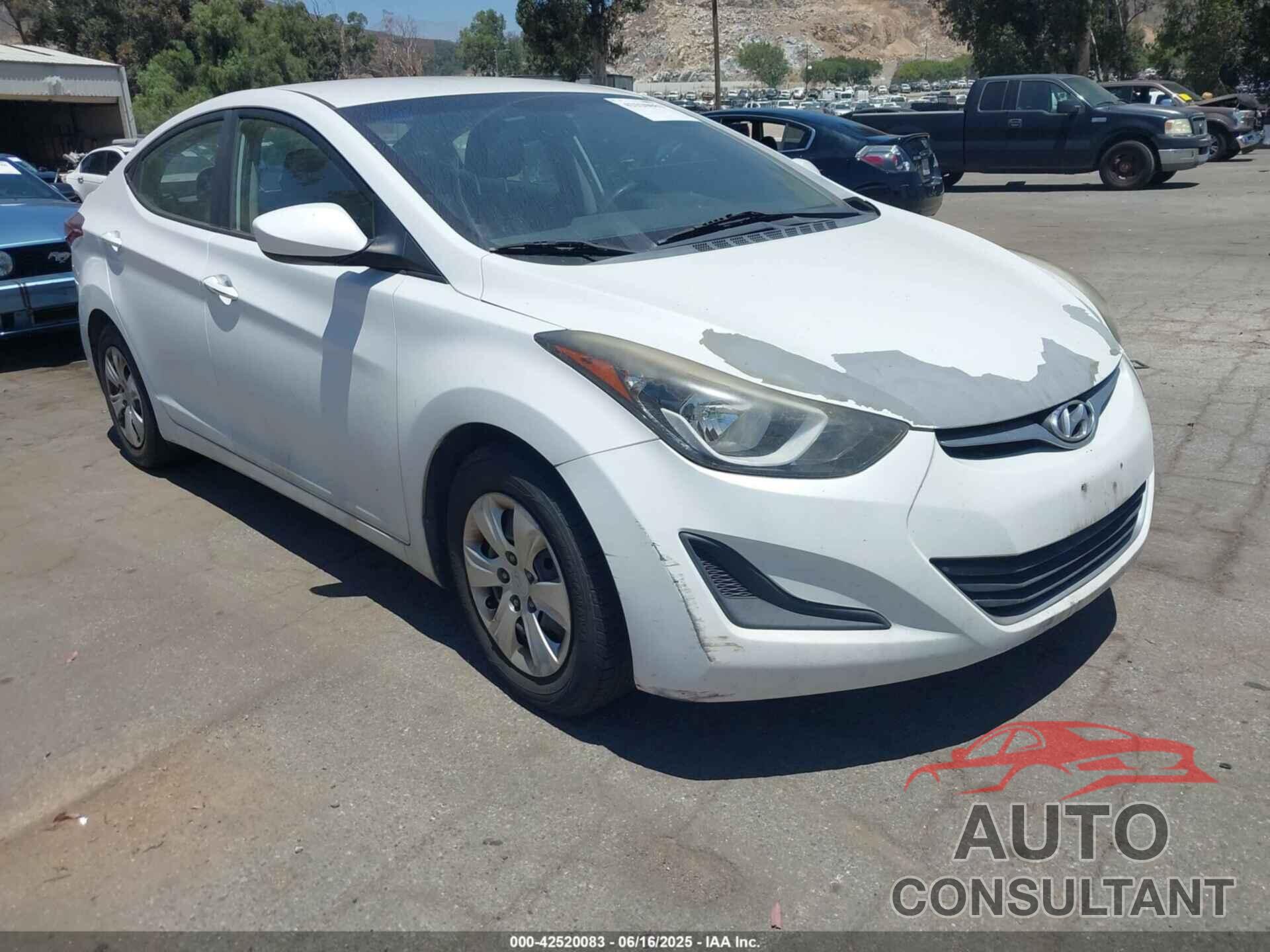 HYUNDAI ELANTRA 2016 - 5NPDH4AE1GH710999