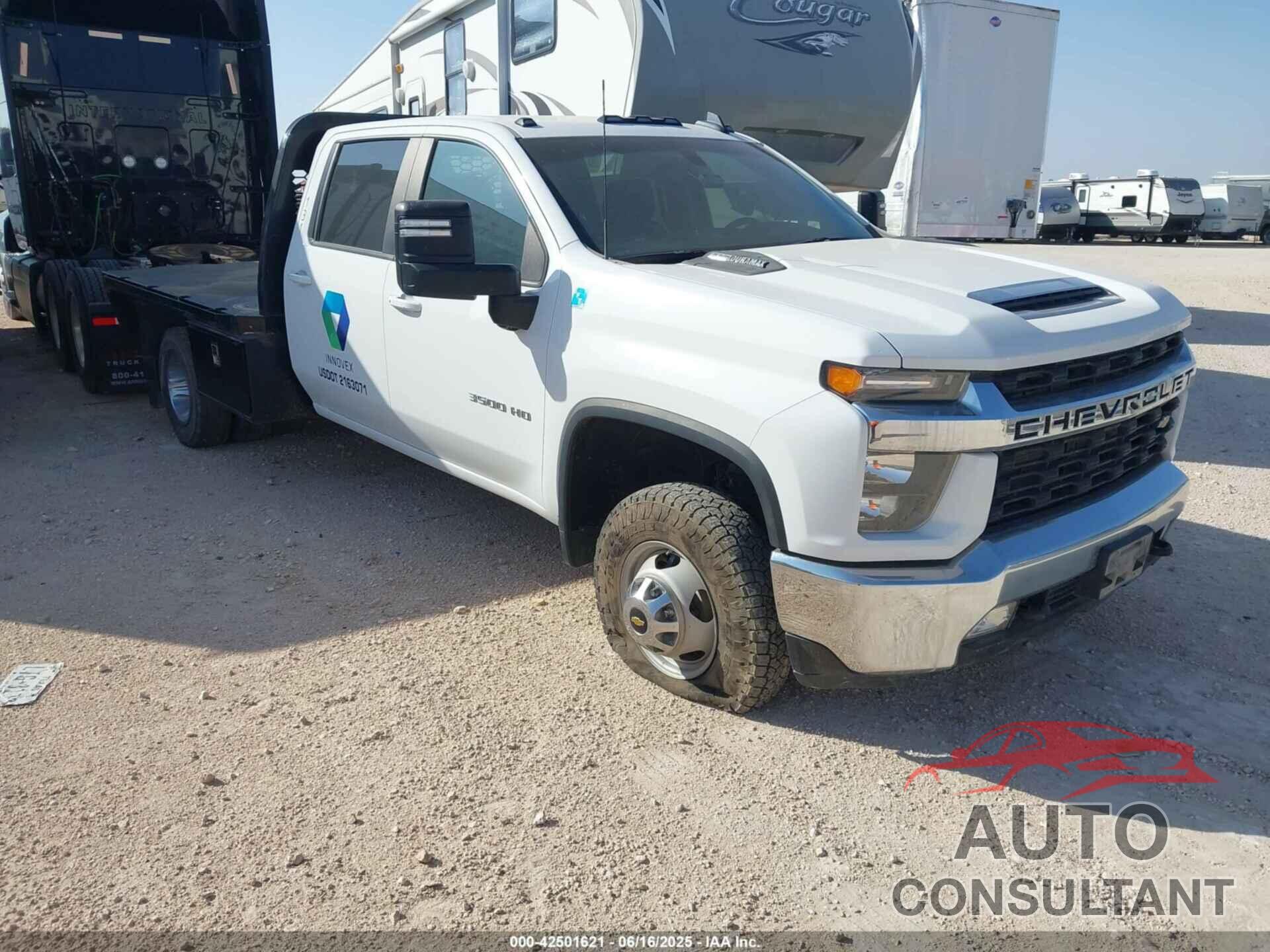 CHEVROLET SILVERADO 3500HD CHASSIS 2022 - 1GB4YTEY8NF340306