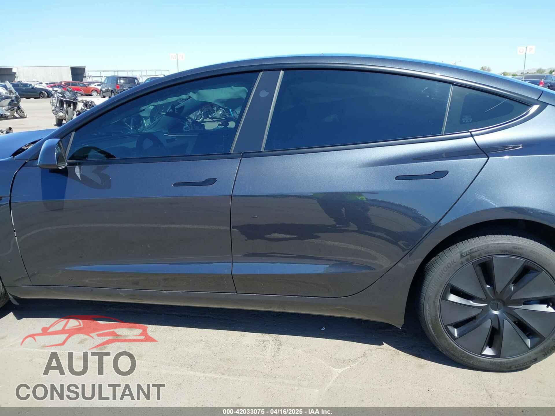 TESLA MODEL 3 2024 - 5YJ3E1EA8RF726287