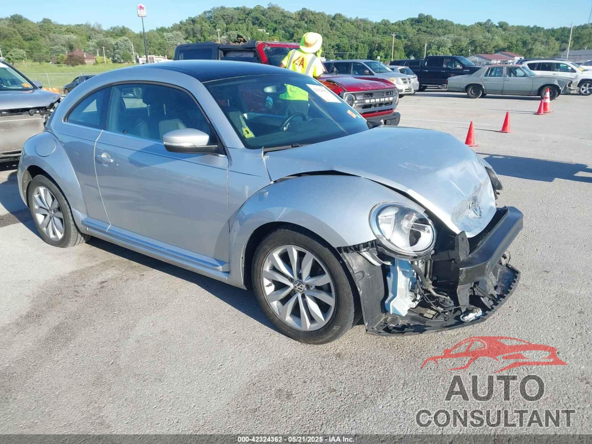 VOLKSWAGEN BEETLE 2013 - 3VWJL7AT1DM626511