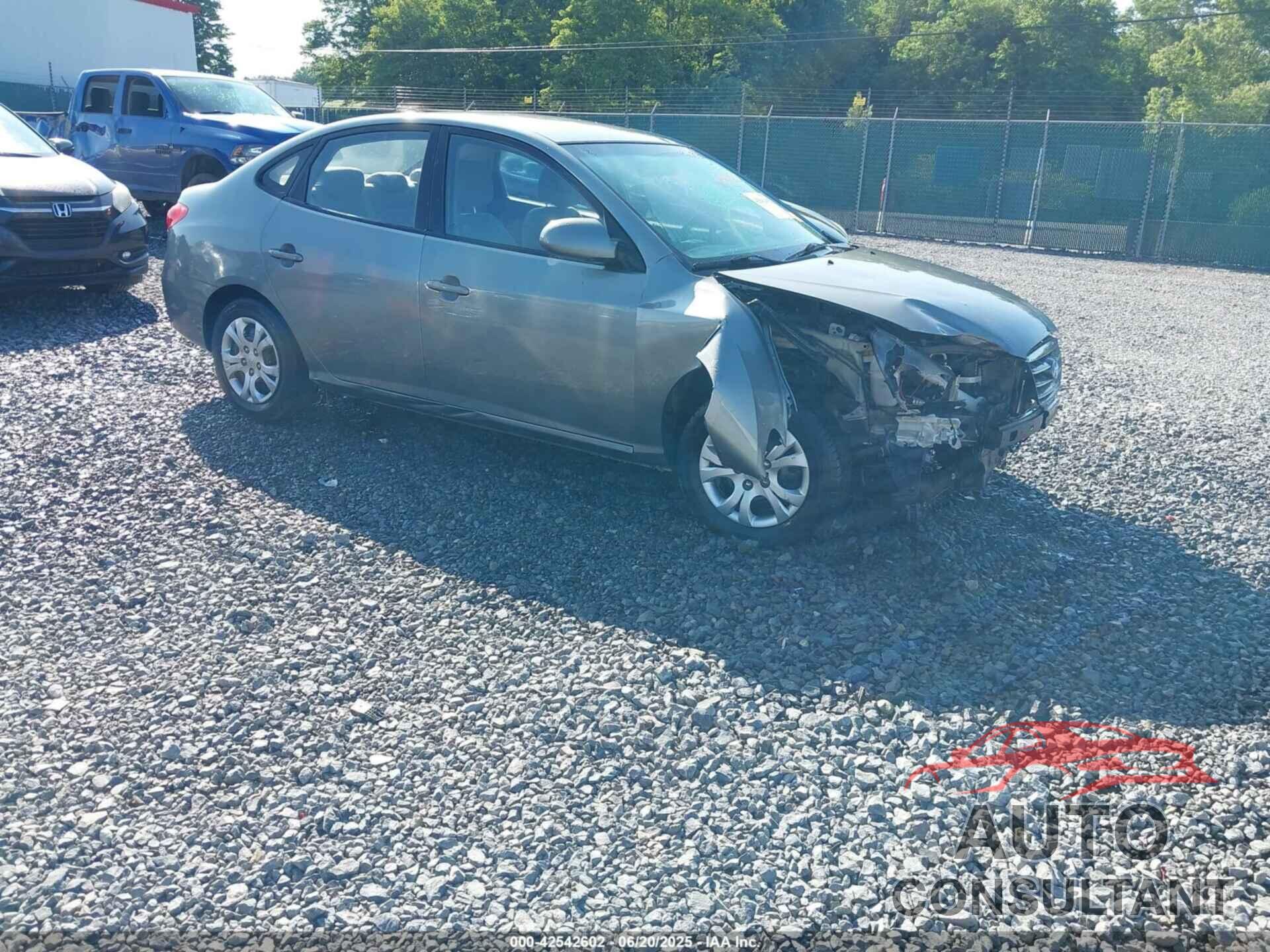 HYUNDAI ELANTRA 2010 - KMHDU4AD2AU861667