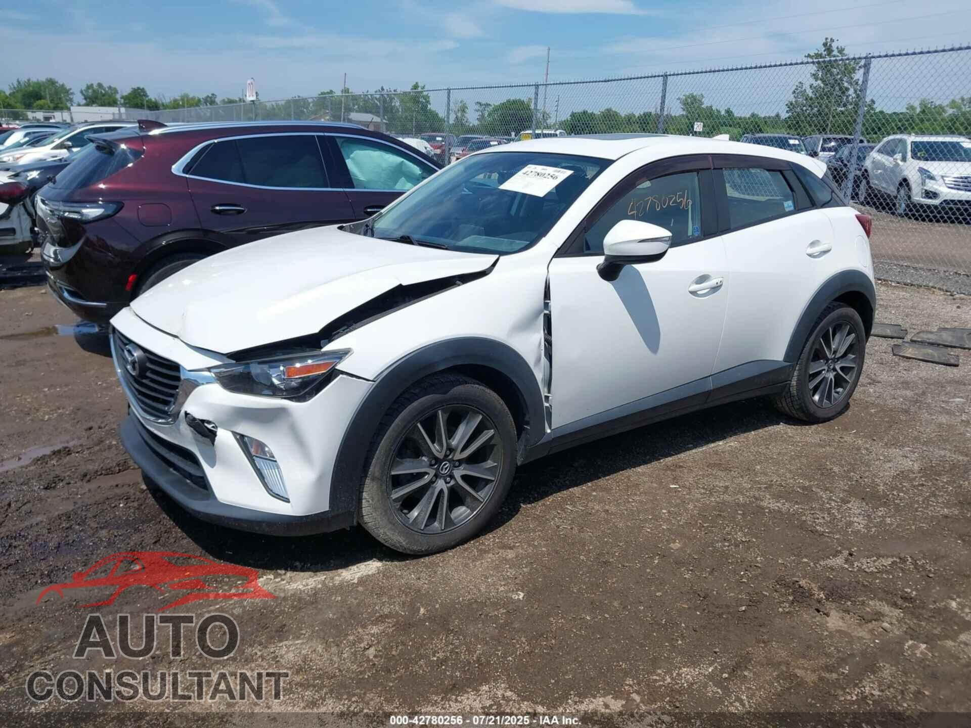 MAZDA CX-3 2017 - JM1DKFC79H0147209