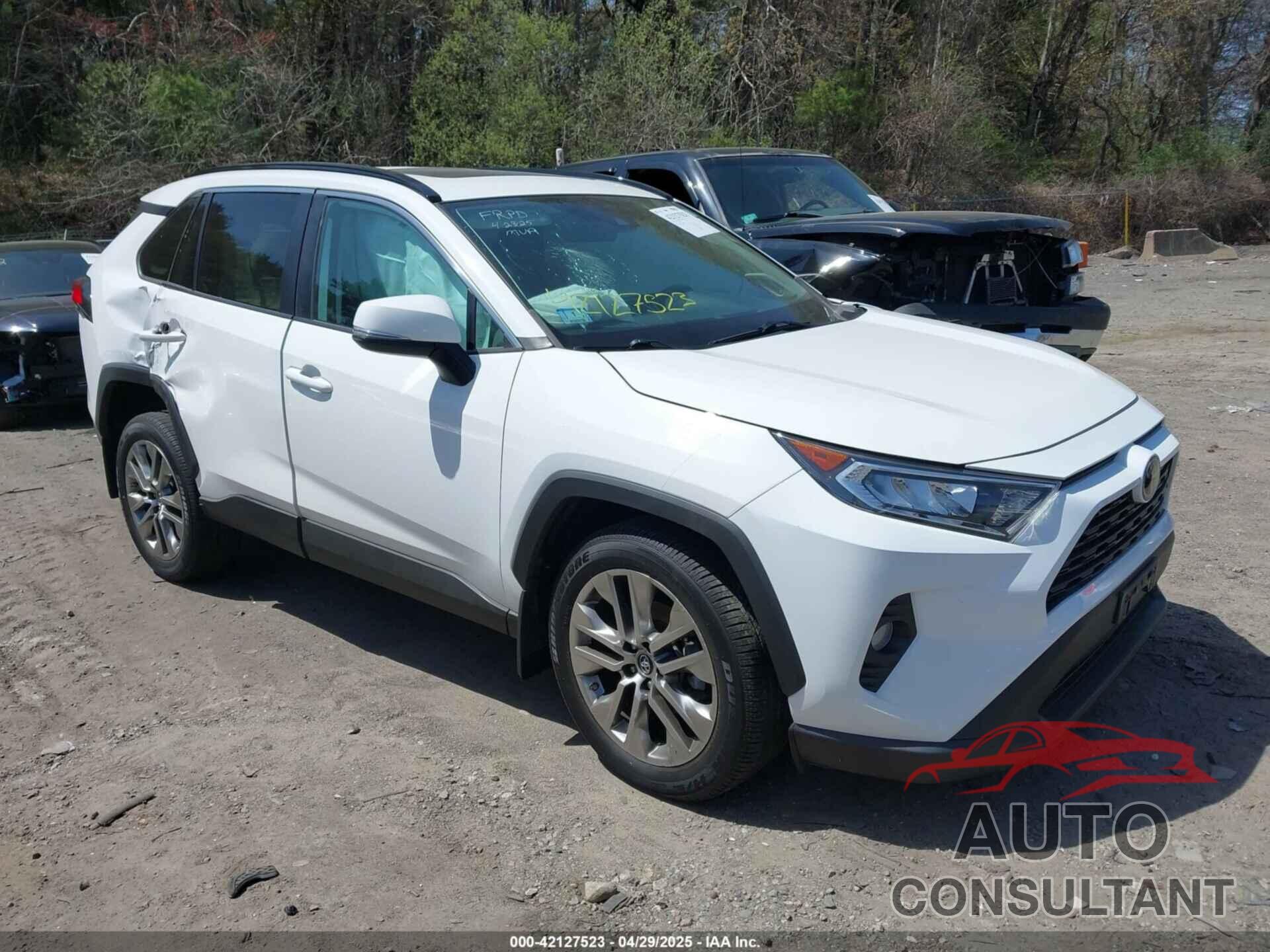 TOYOTA RAV4 2019 - 2T3A1RFV8KW063483