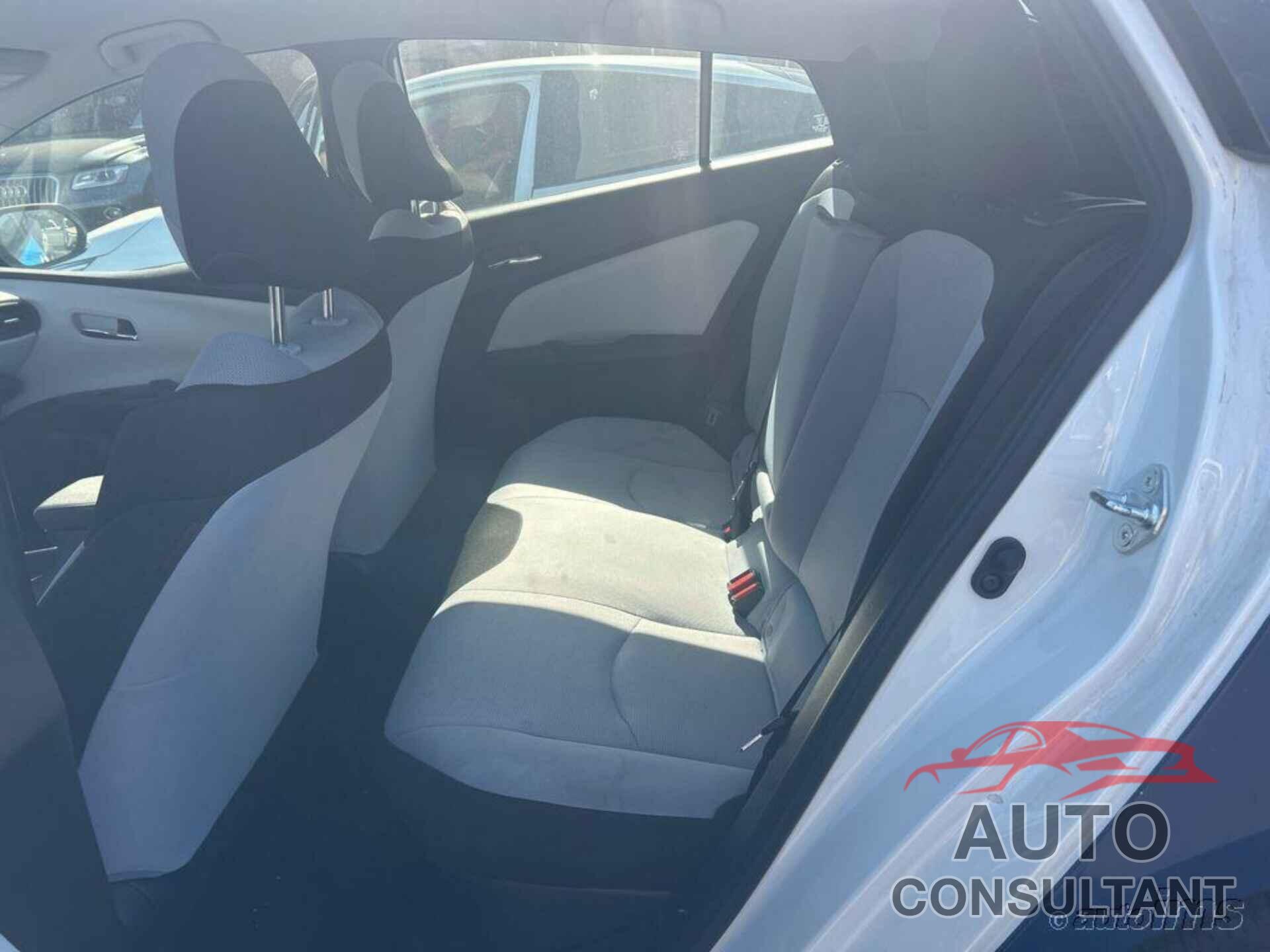 TOYOTA PRIUS 2019 - JTDKARFU5K3071796