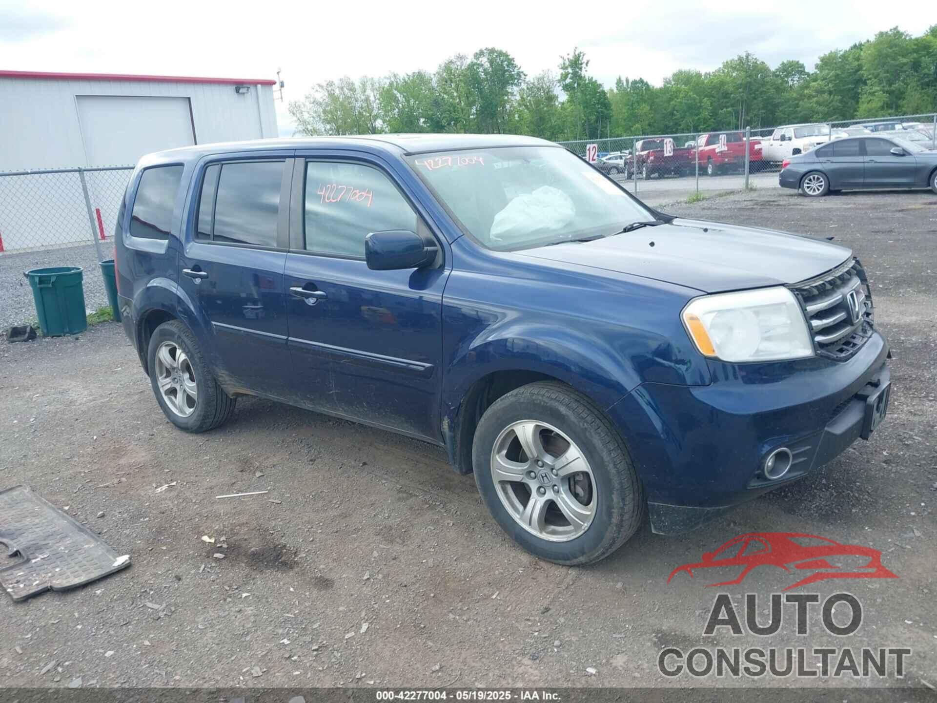 HONDA PILOT 2013 - 5FNYF4H50DB080156